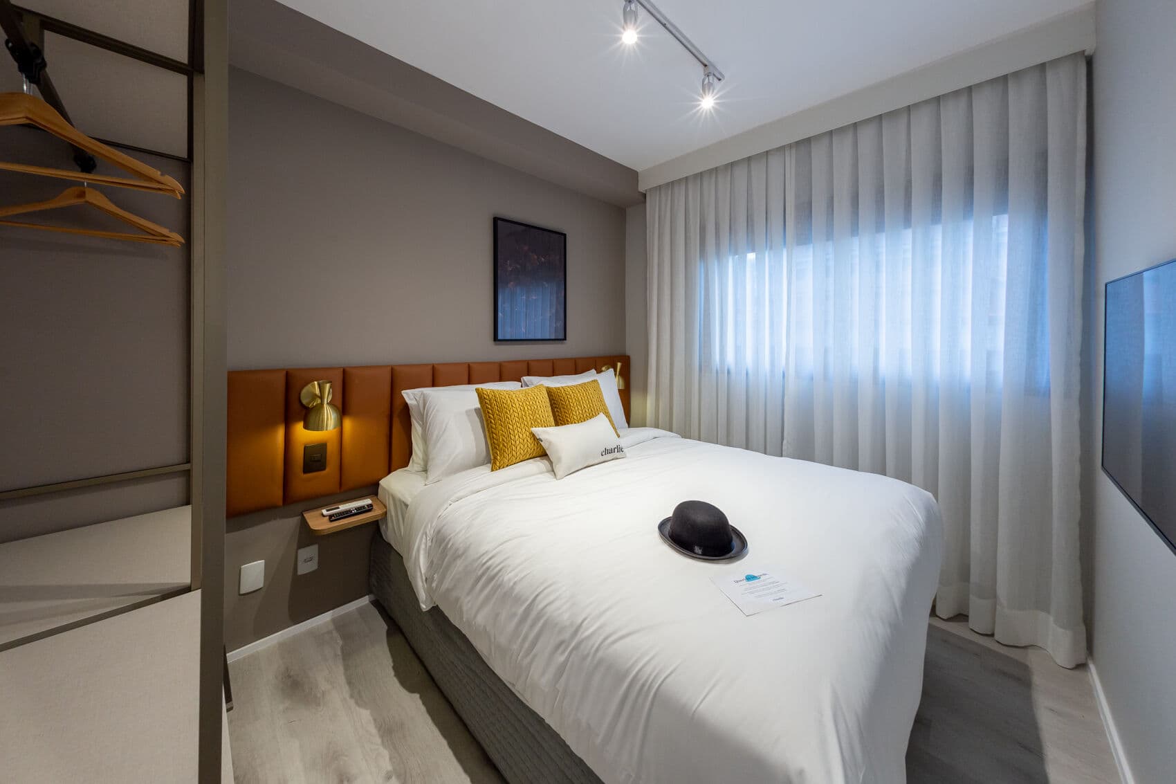 Charlie Contemporâneo Jardins Essential