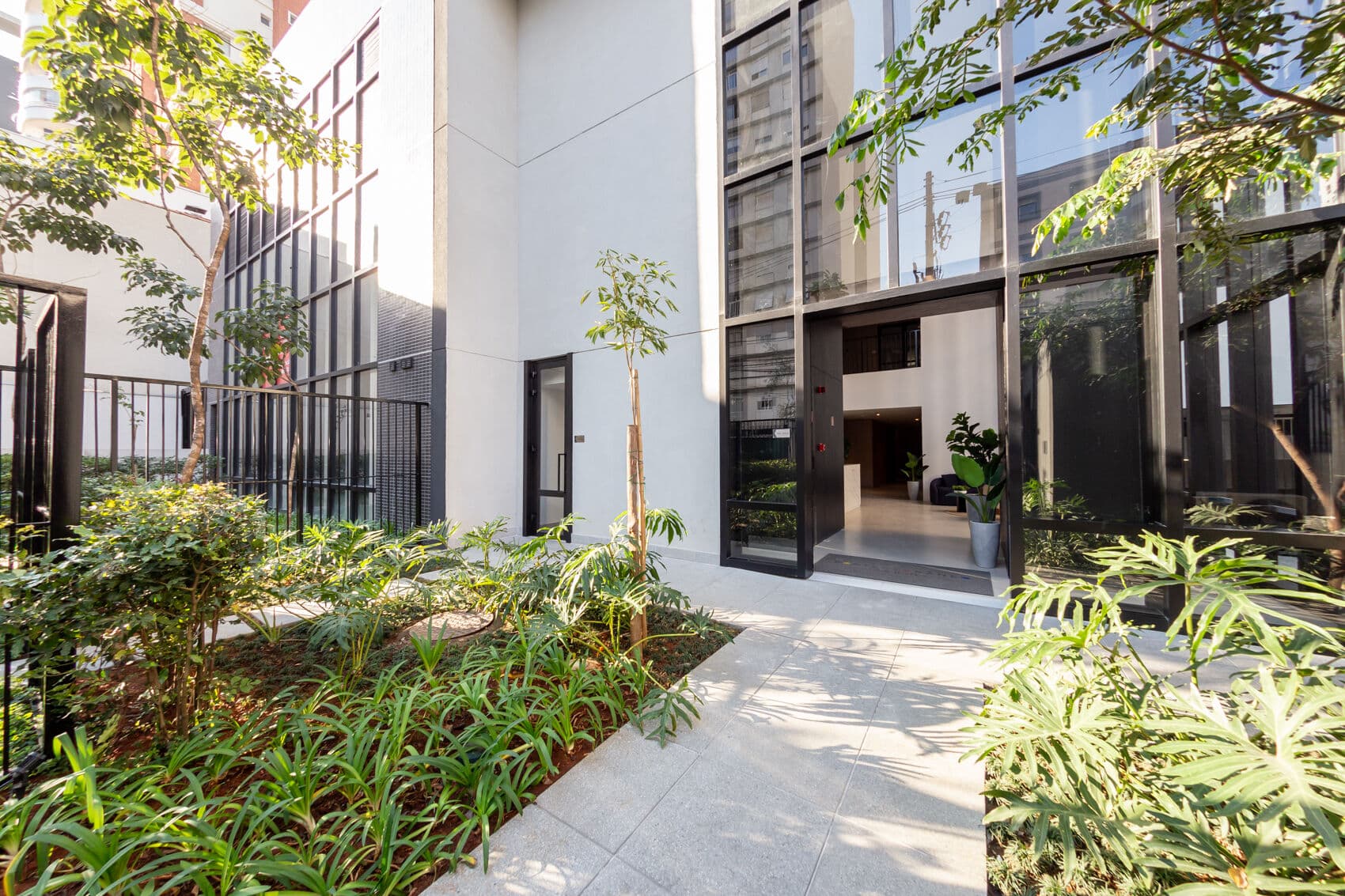 Charlie Contemporâneo Jardins Essential