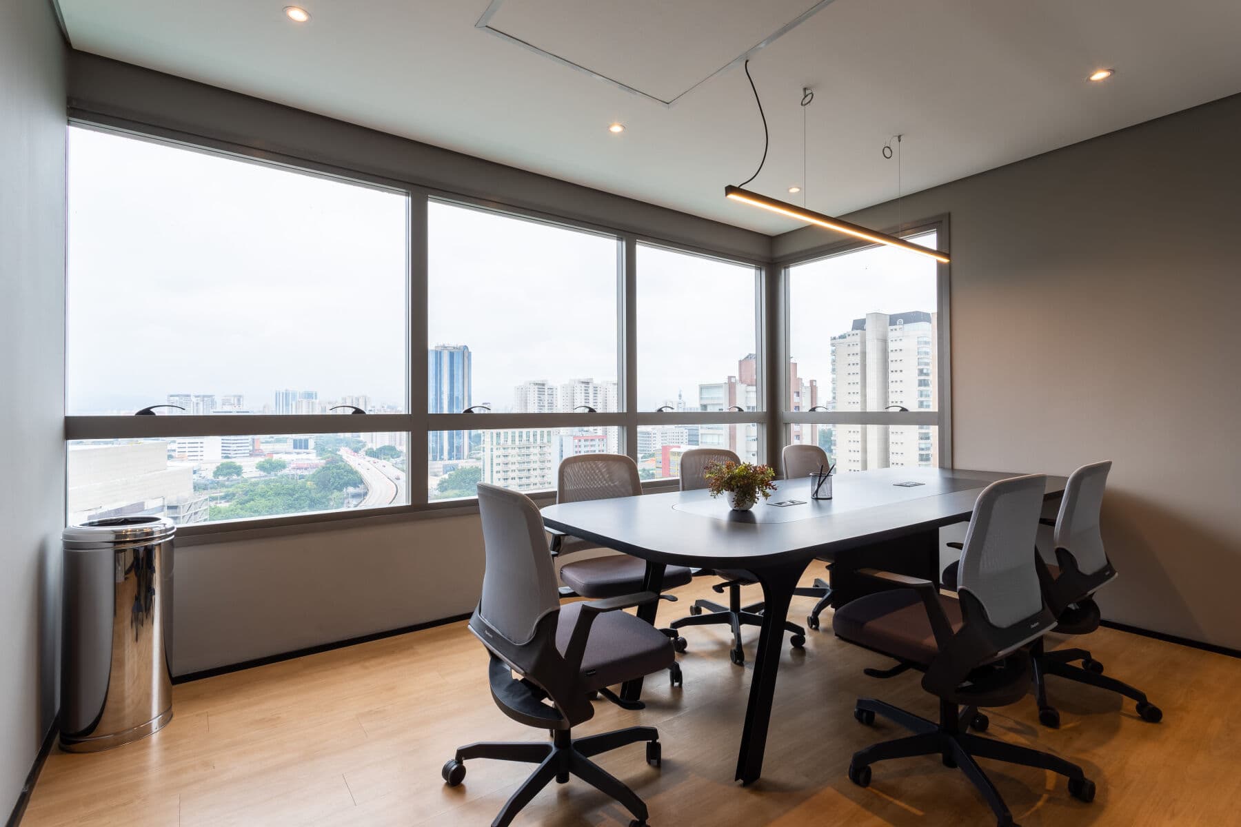 Charlie Nik Perdizes