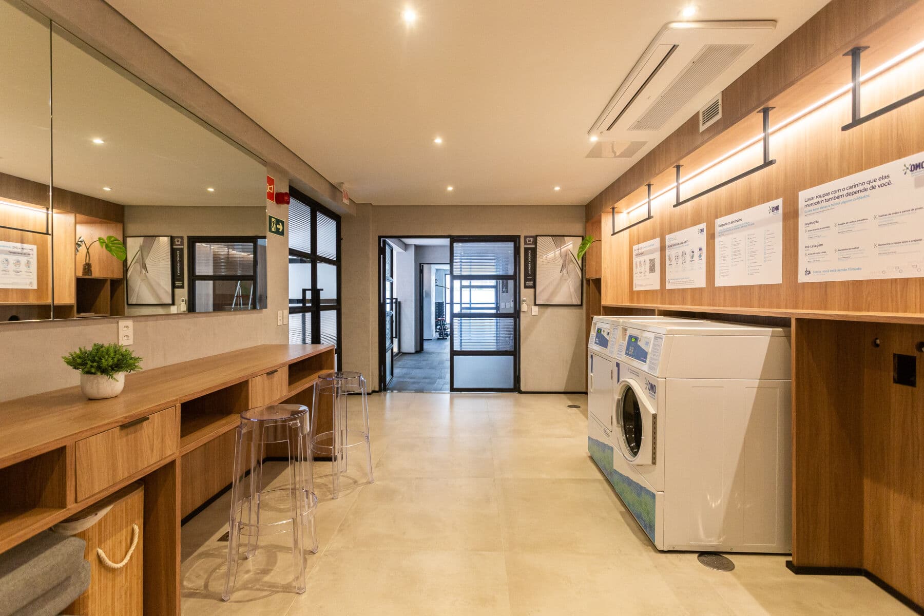 Charlie Sabiá Moema Essential