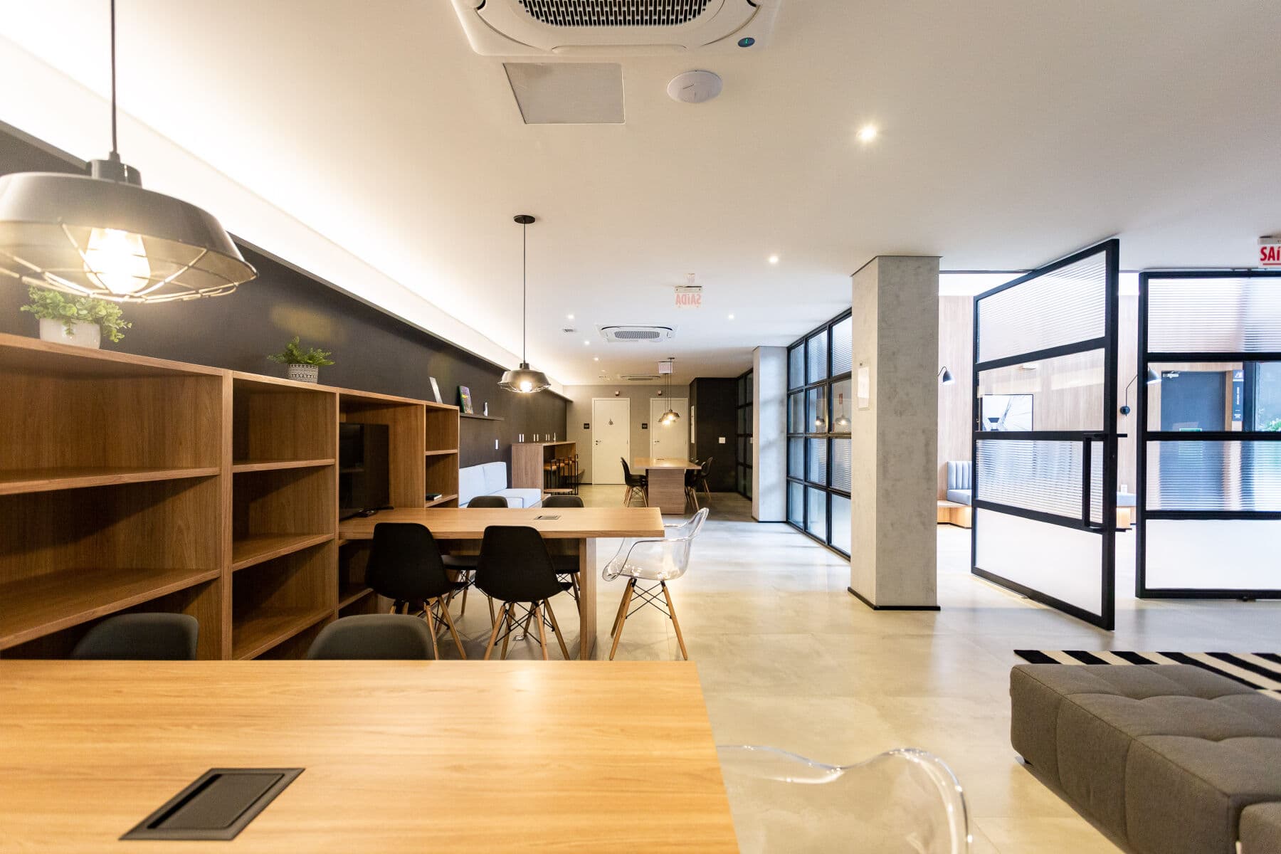 Charlie Sabiá Moema Essential