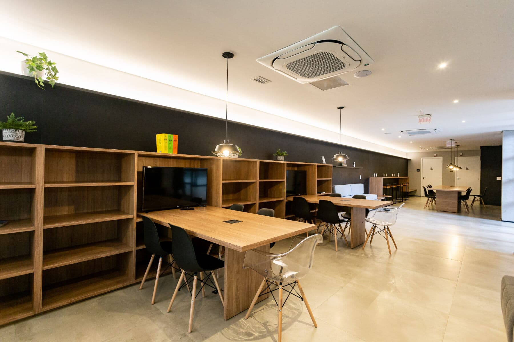 Charlie Sabiá Moema Essential