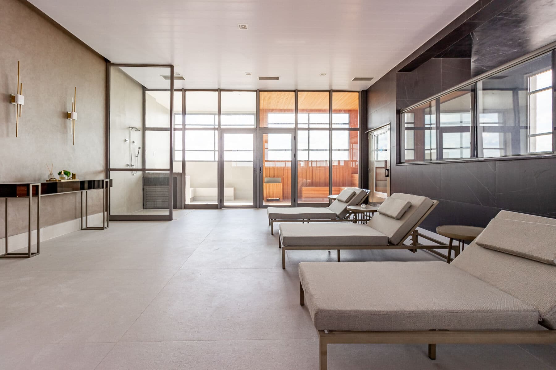 Charlie Grand Vitrali Moema