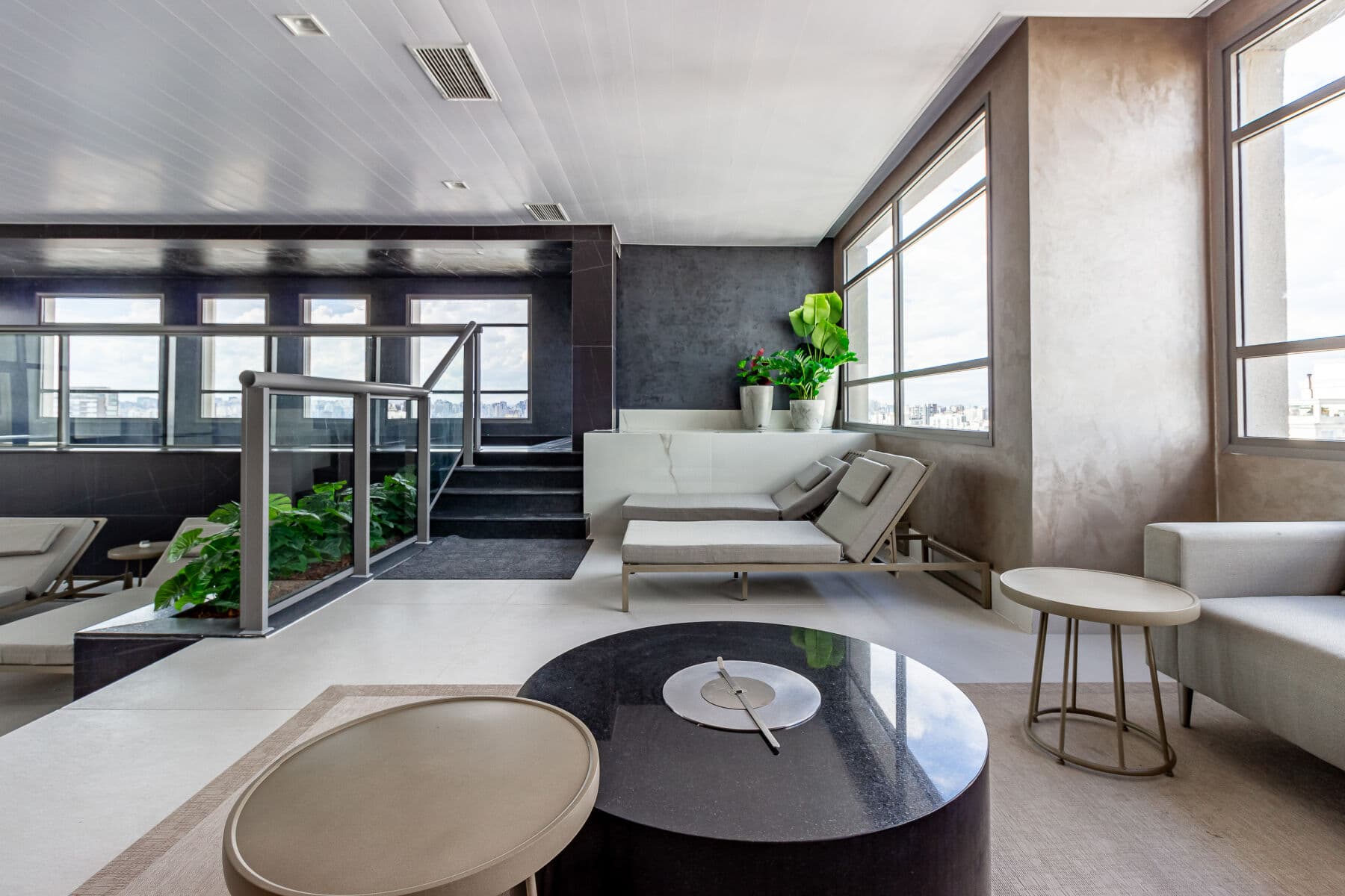 Charlie Grand Vitrali Moema