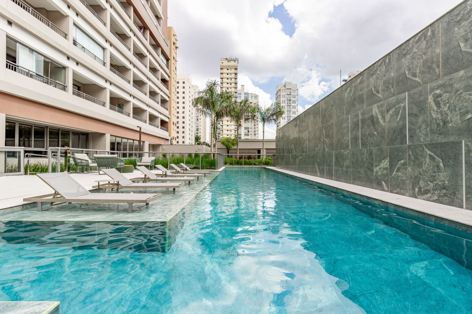 Charlie Grand Vitrali Moema