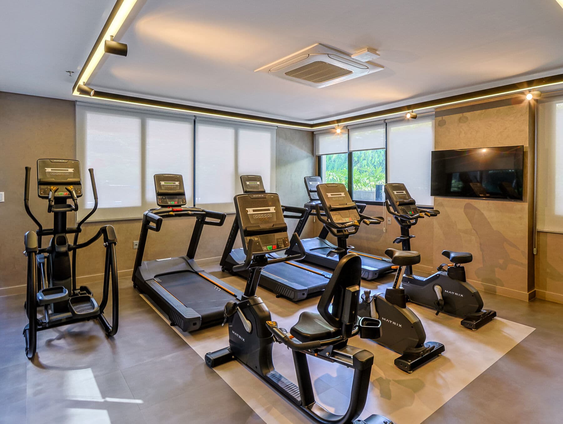 Charlie On The Sea Arpoador