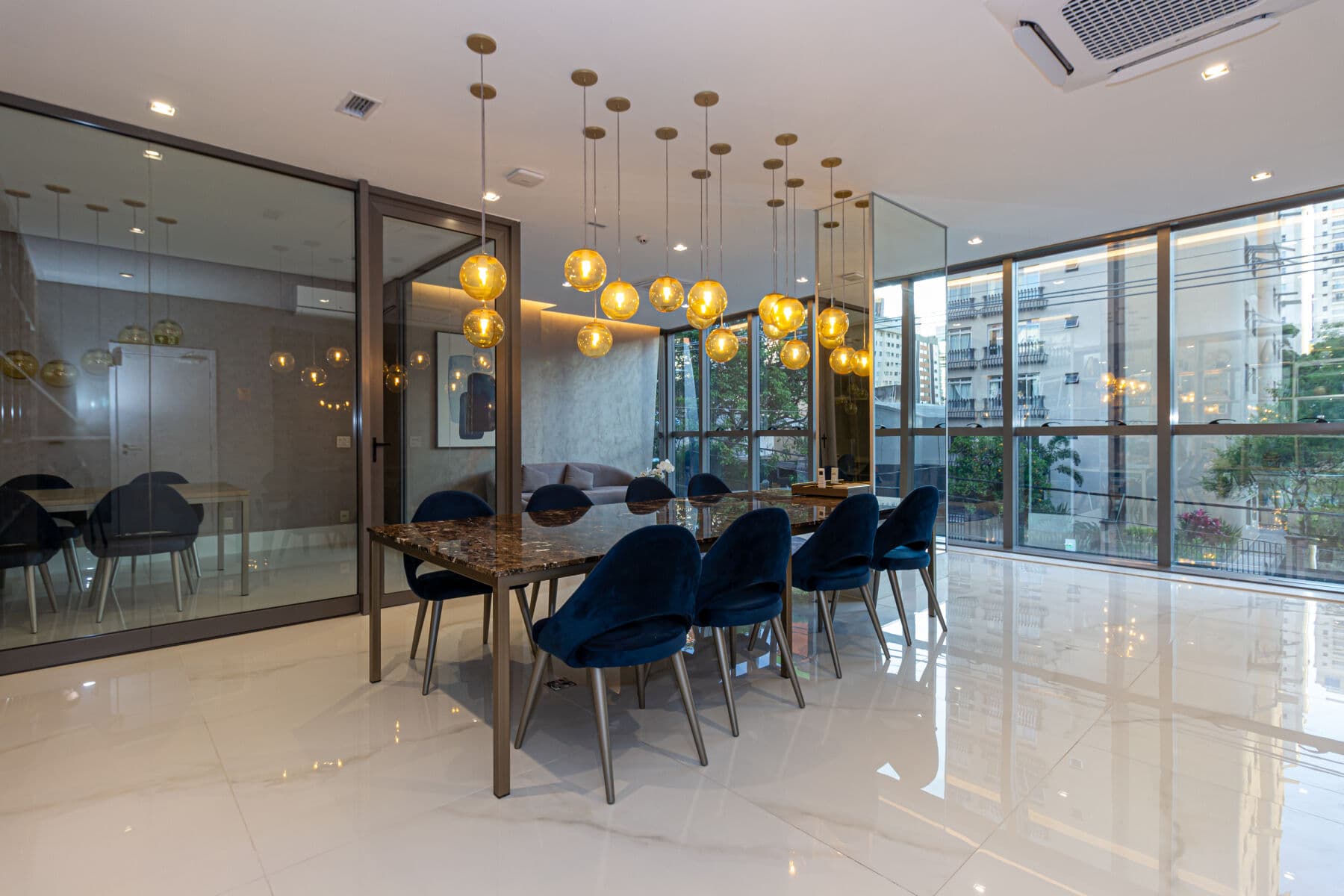 Charlie Grand Vitrali Moema