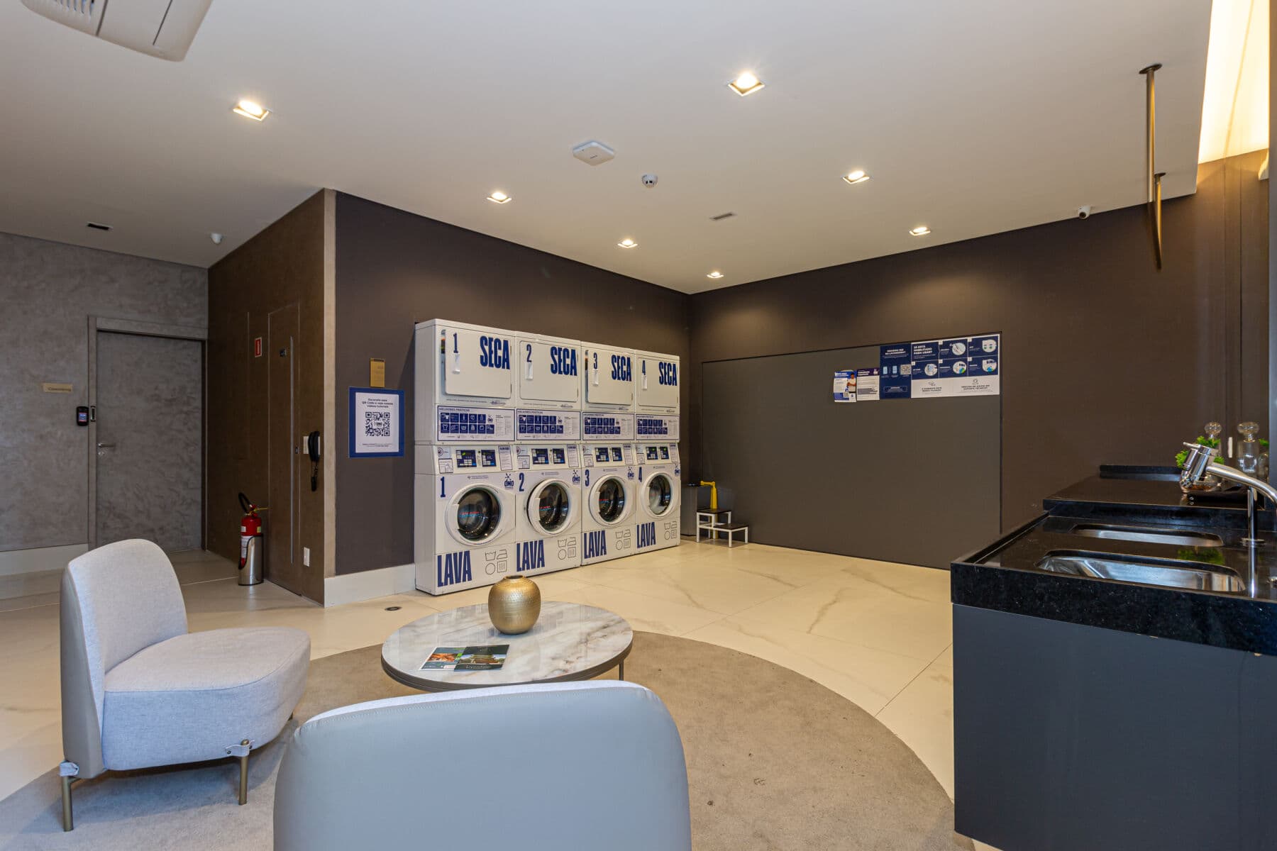 Charlie Grand Vitrali Moema