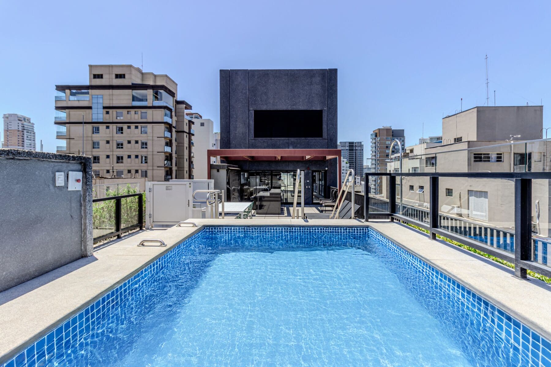 Charlie Sabiá Moema Essential