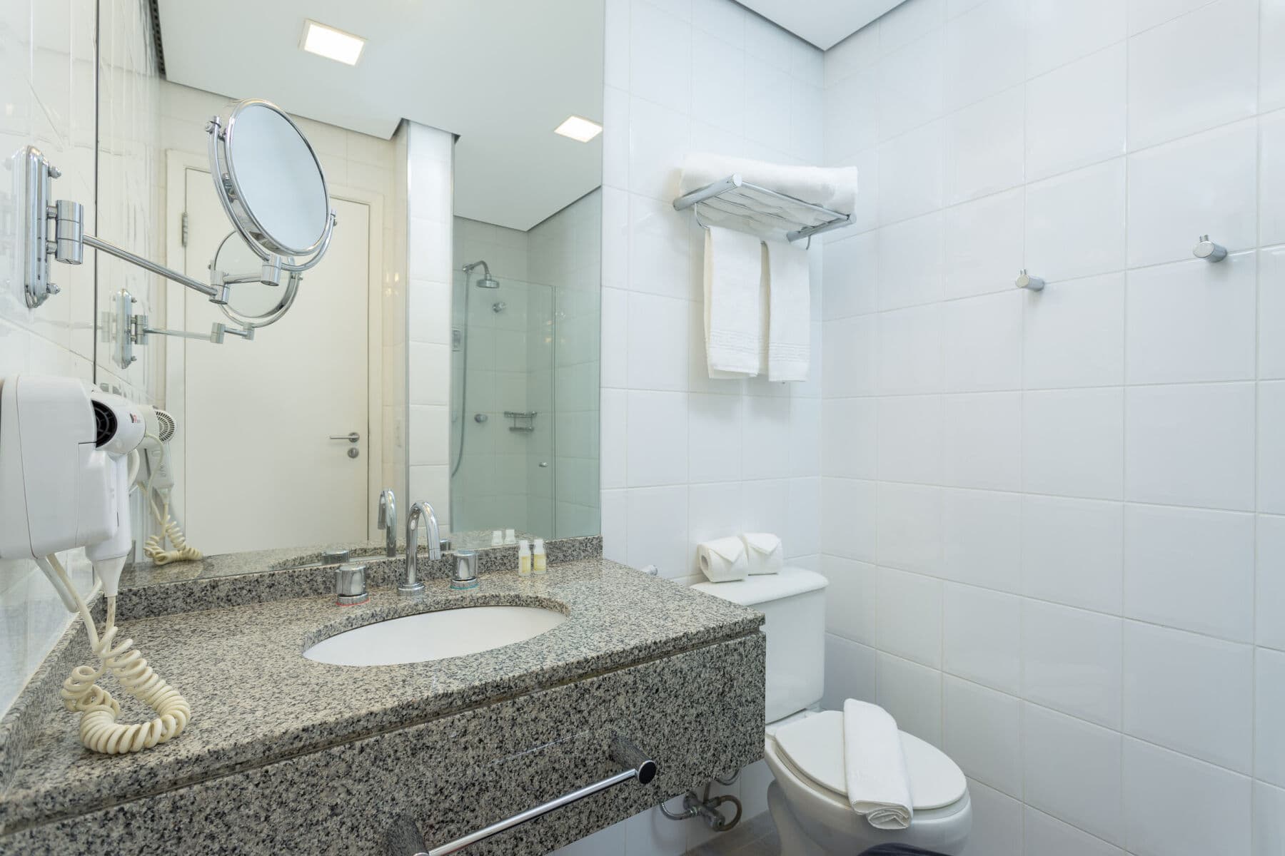 Suíte Standard Casal - Paulista Suítes by Charlie