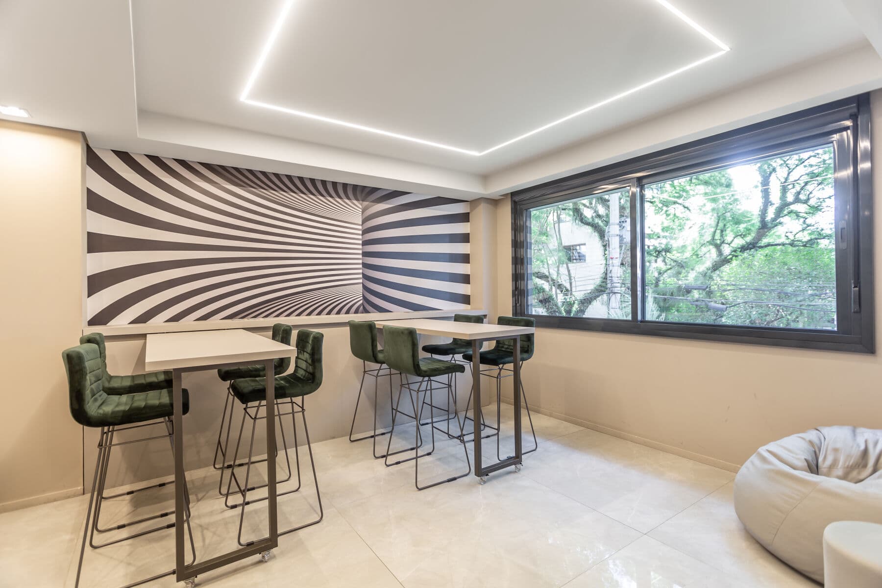 Charlie Porto Alegre Moinhos