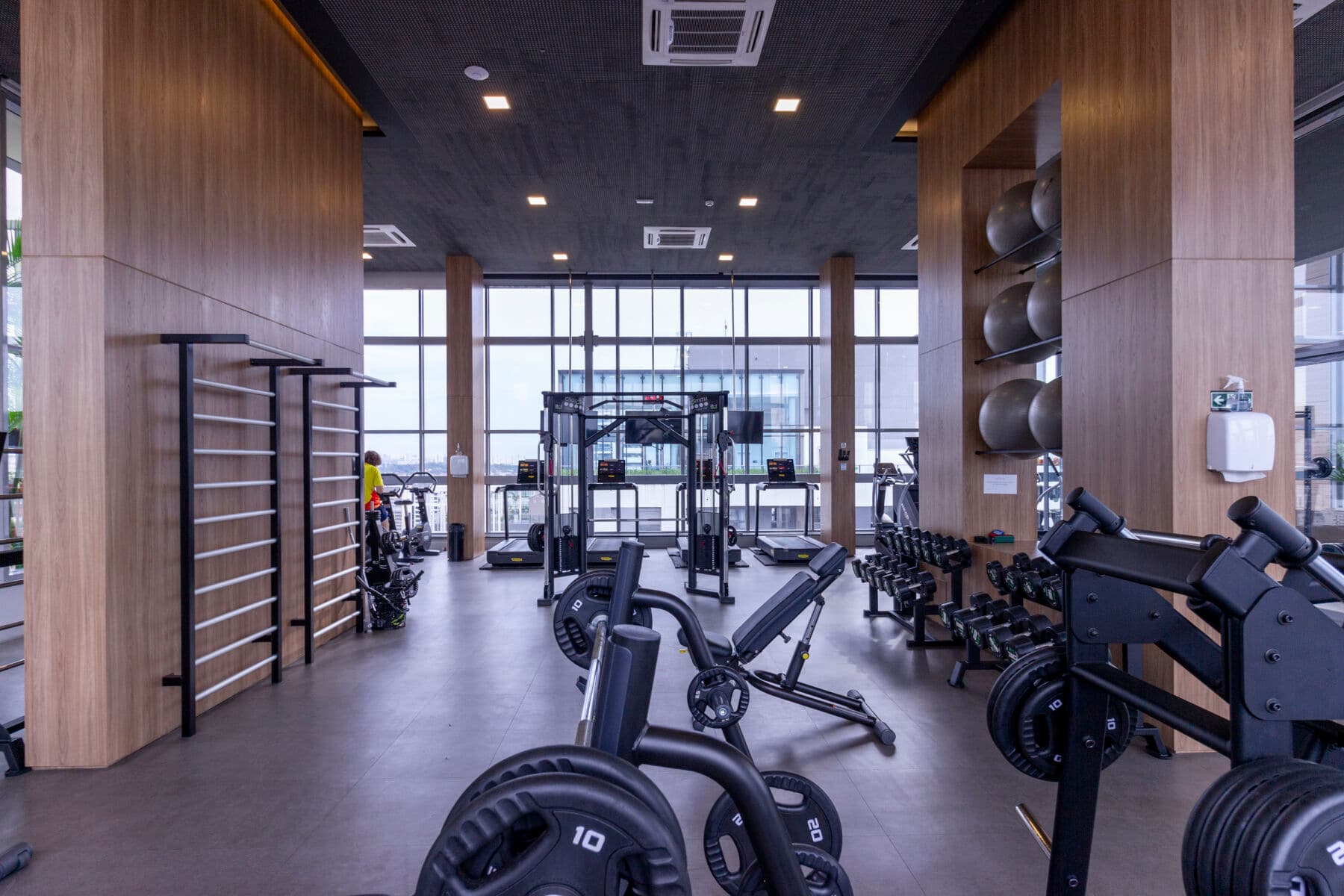 Charlie Wide Pinheiros