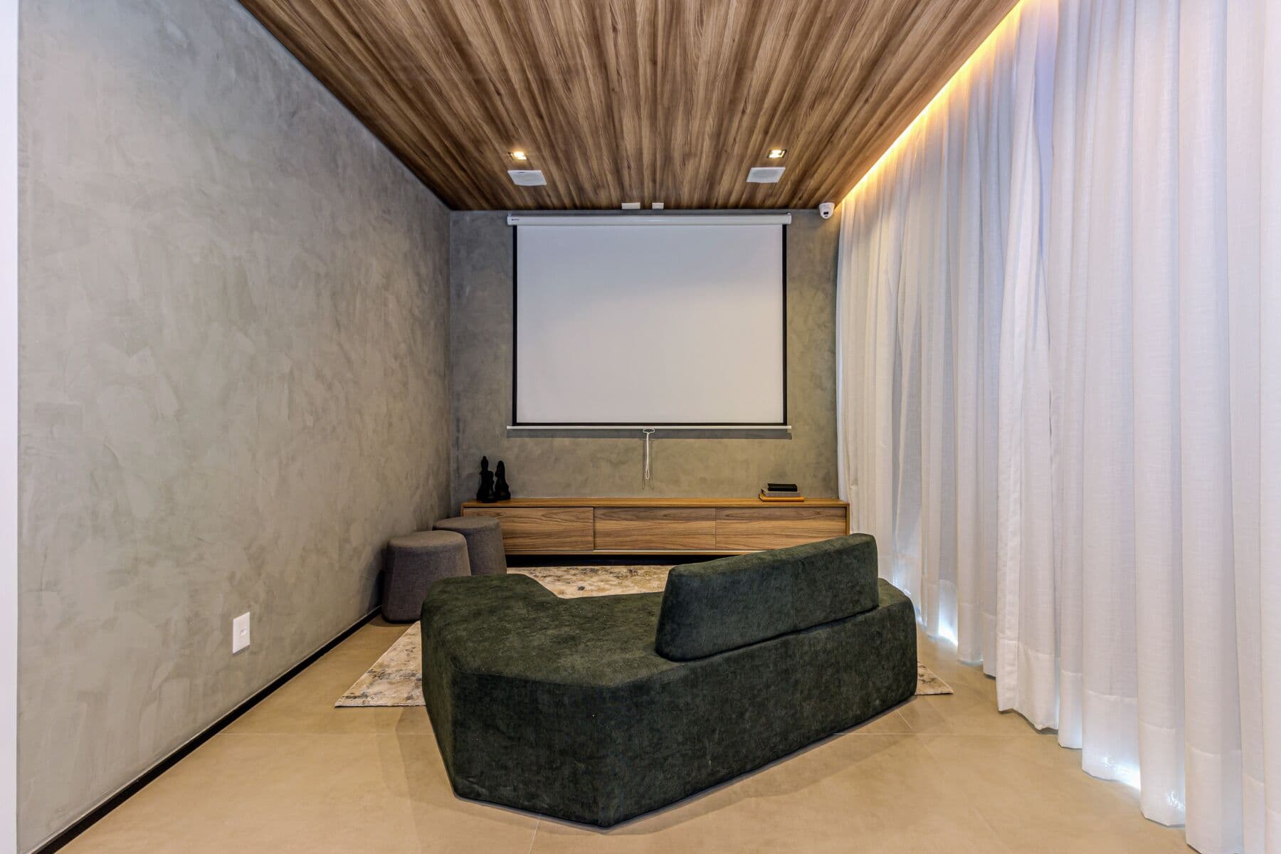 Charlie Nik Paradiso