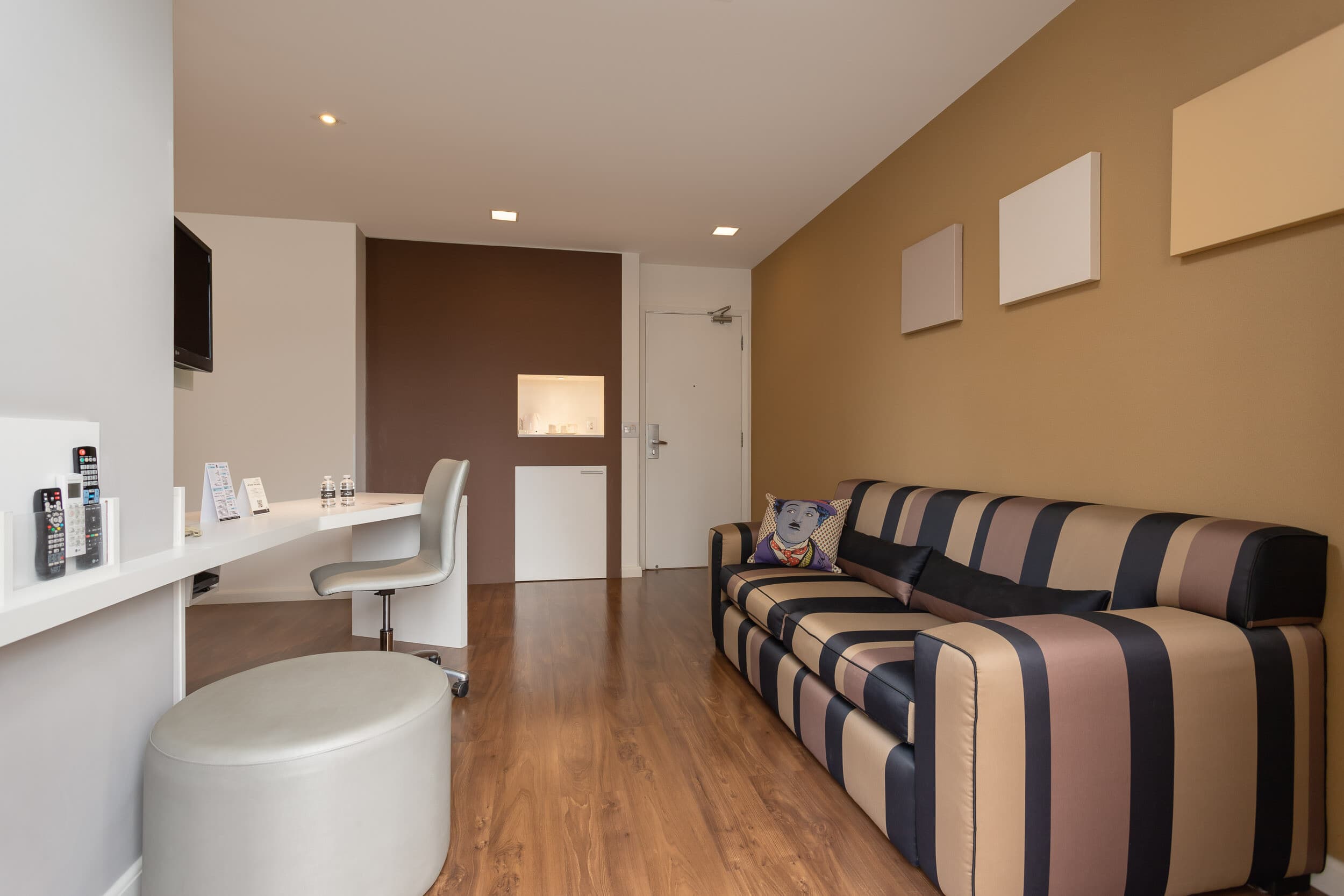 Suíte Standard Solteiro - Paulista Suítes by Charlie