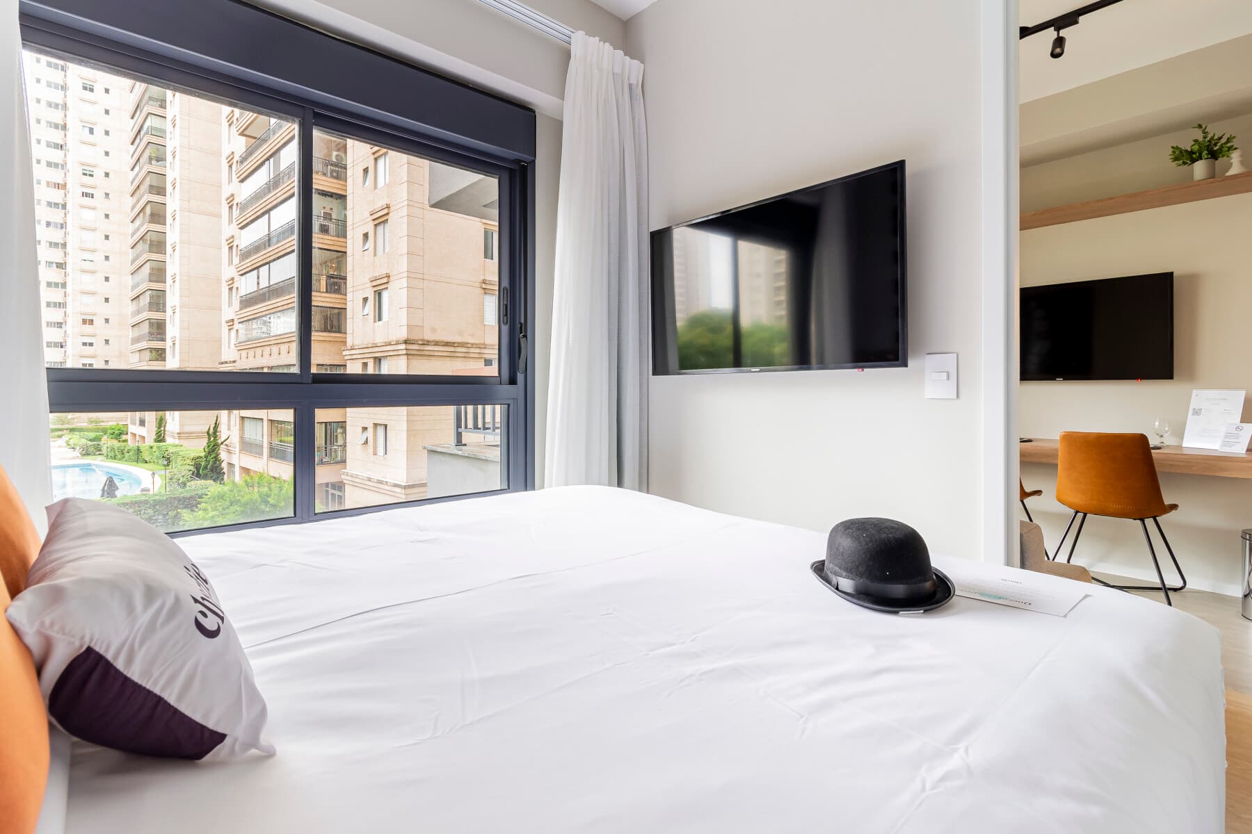 Charlie Uwin Brooklin