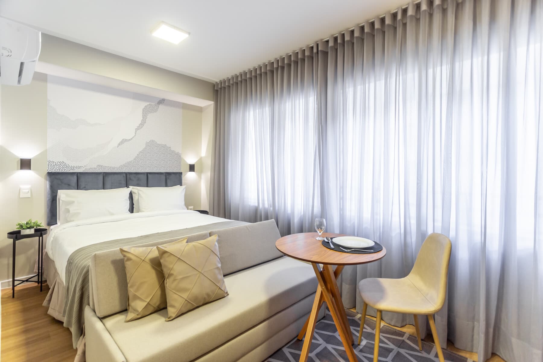 Charlie JP Redenção Cidade Baixa