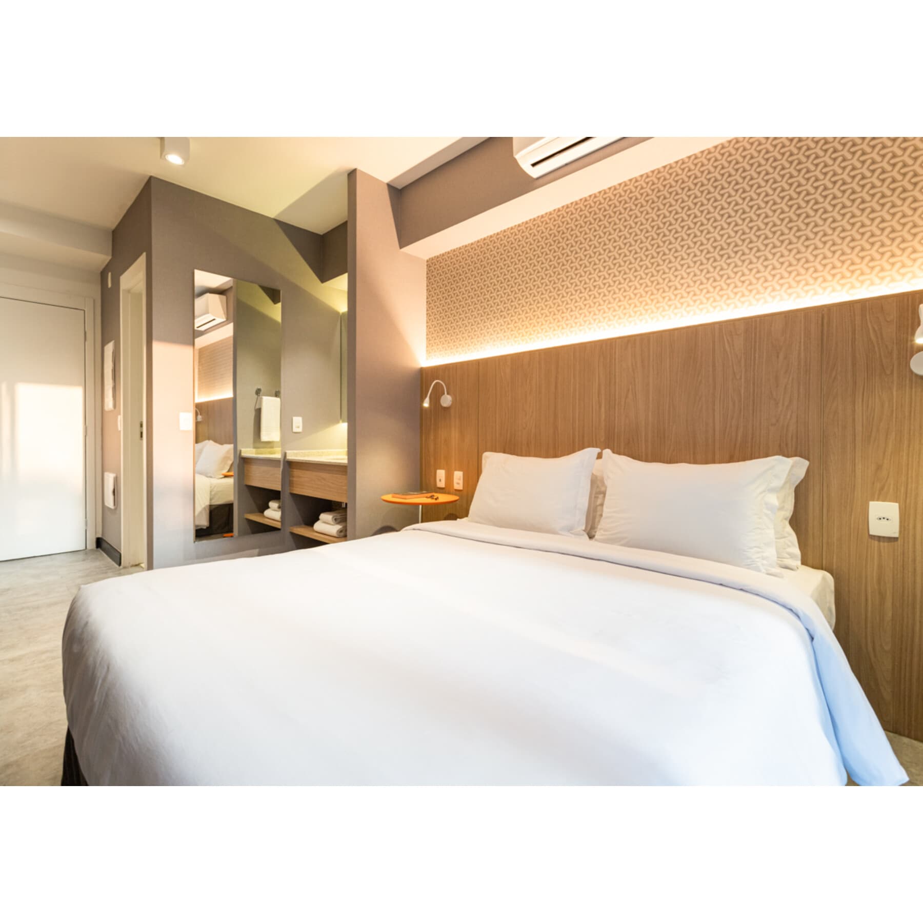 Charlie Girassol Vila Madalena