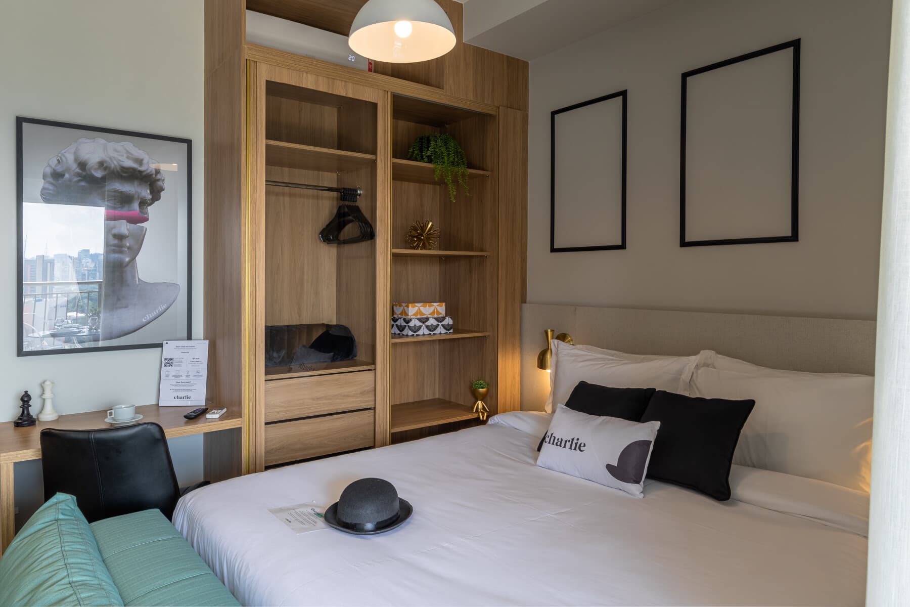 Charlie Thera Ibirapuera