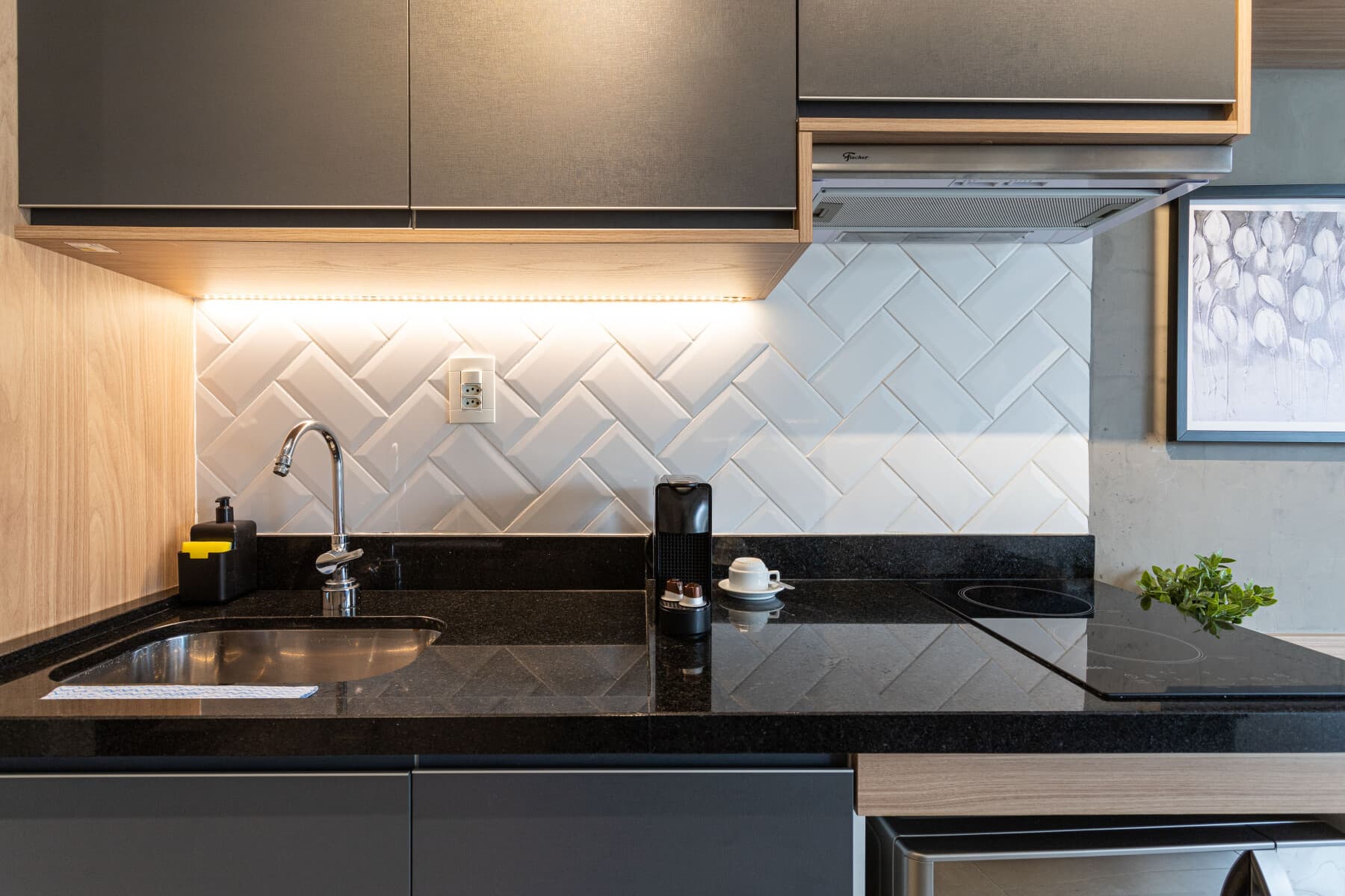 Studio Standard Casal com Sofá Cama - Charlie Vitrali Moema