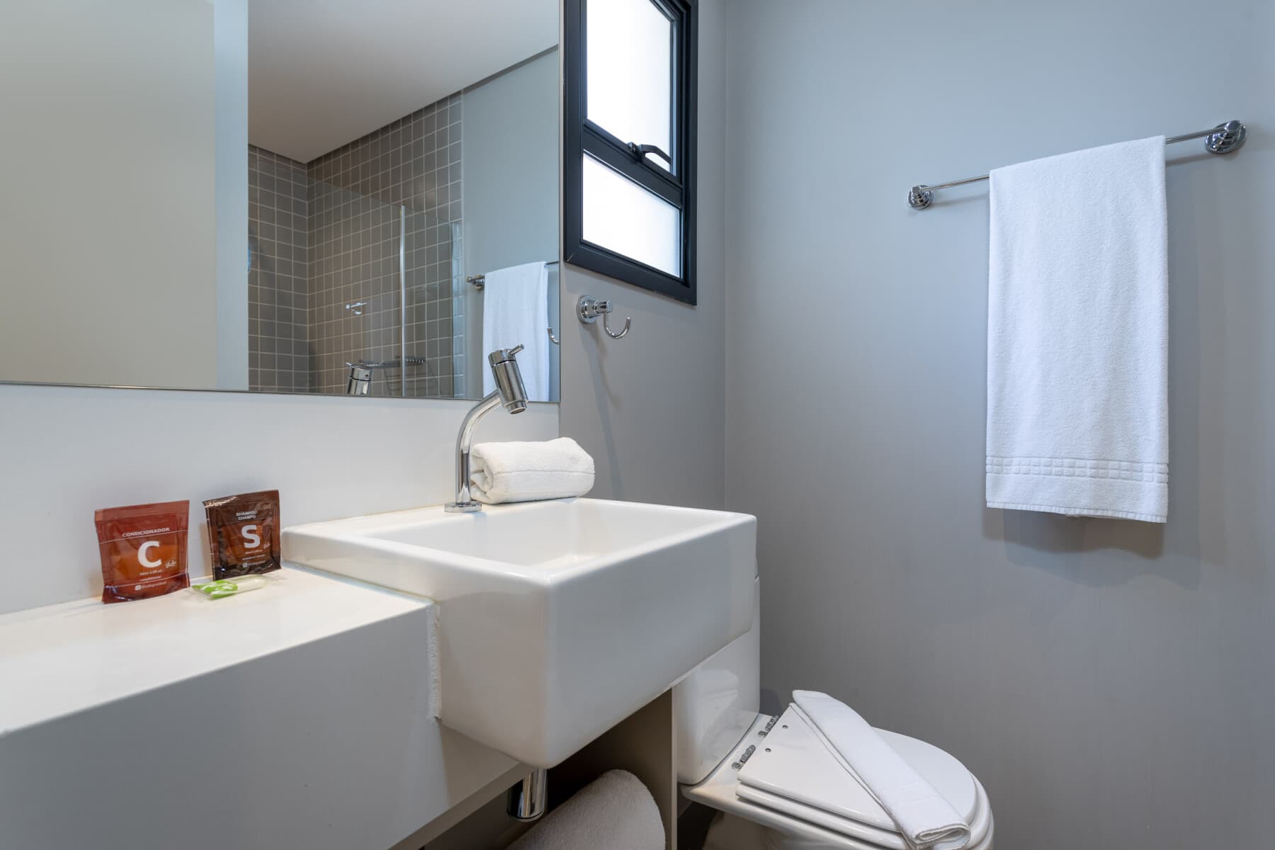 Apartamento Standard Casal - Charlie Cobogó Pinheiros