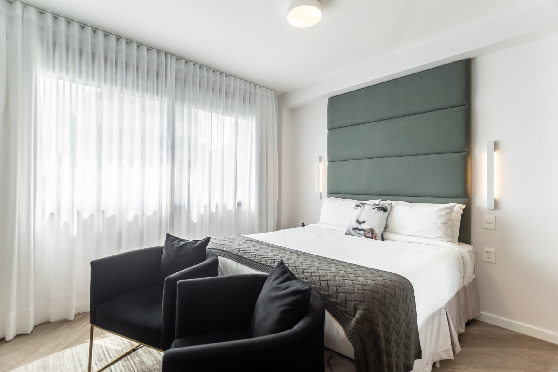 Charlie Porto Alegre Moinhos