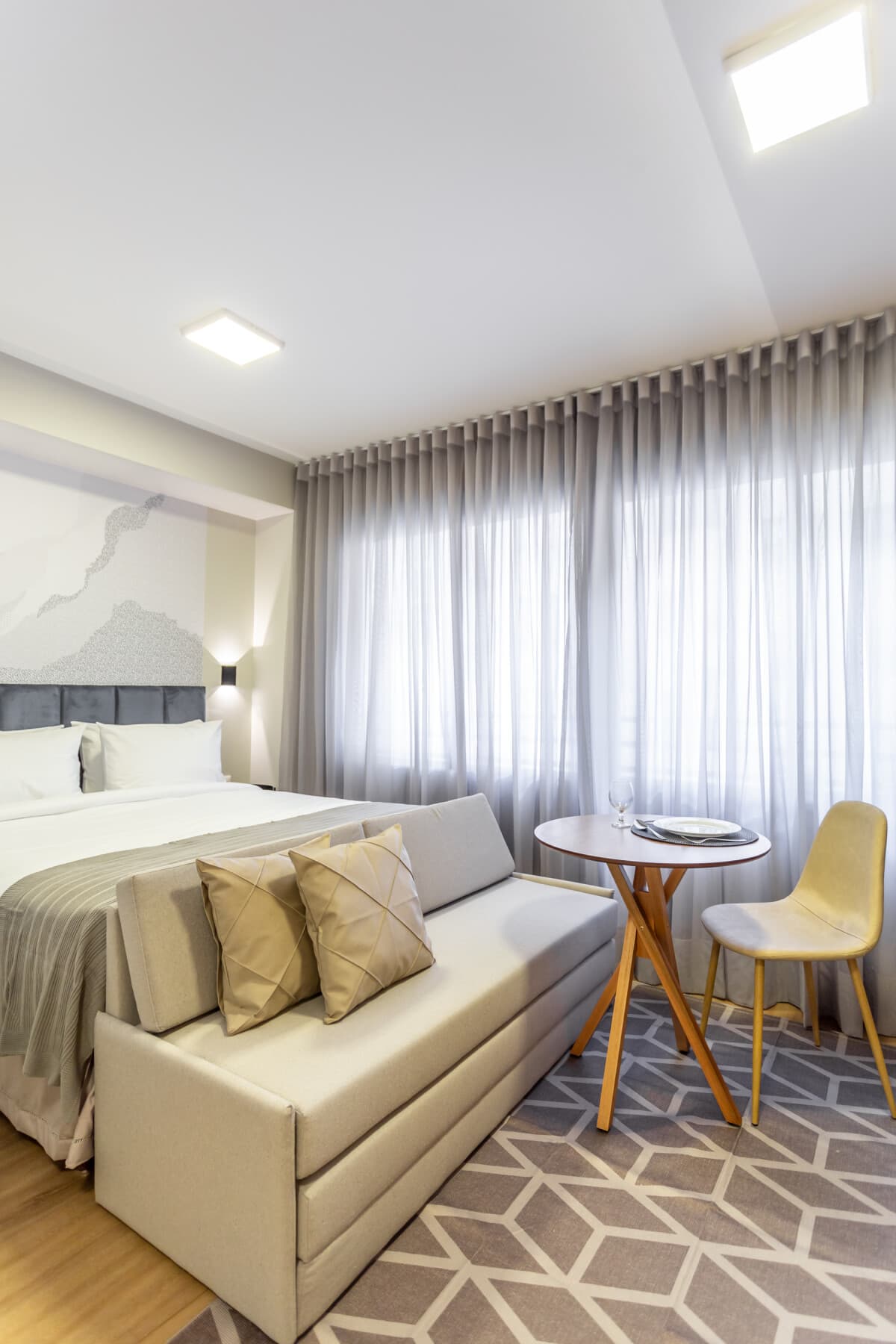 Charlie JP Redenção Cidade Baixa