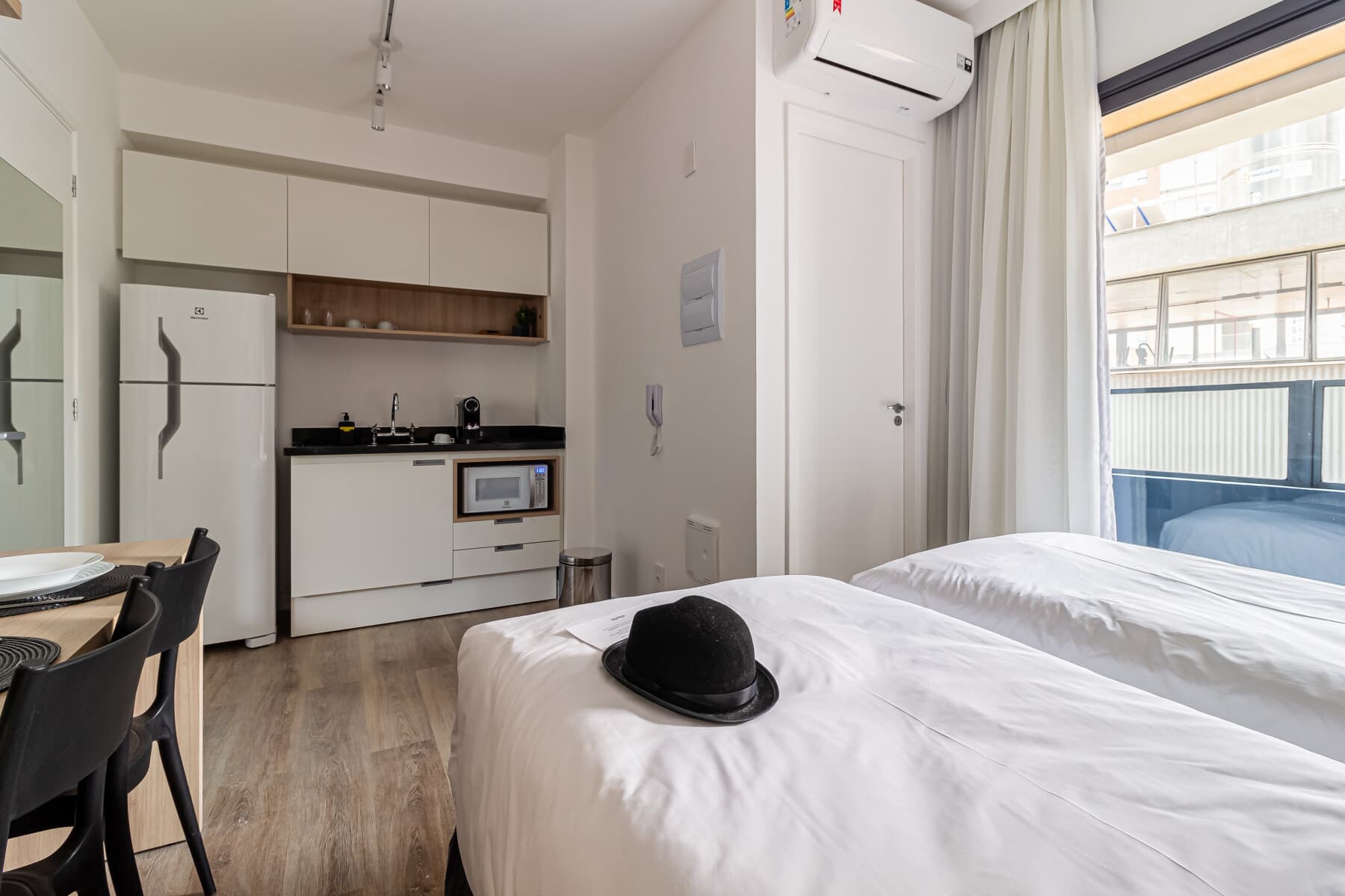 Studio Solteiro com Varanda - Charlie Harmonia Vila Madalena