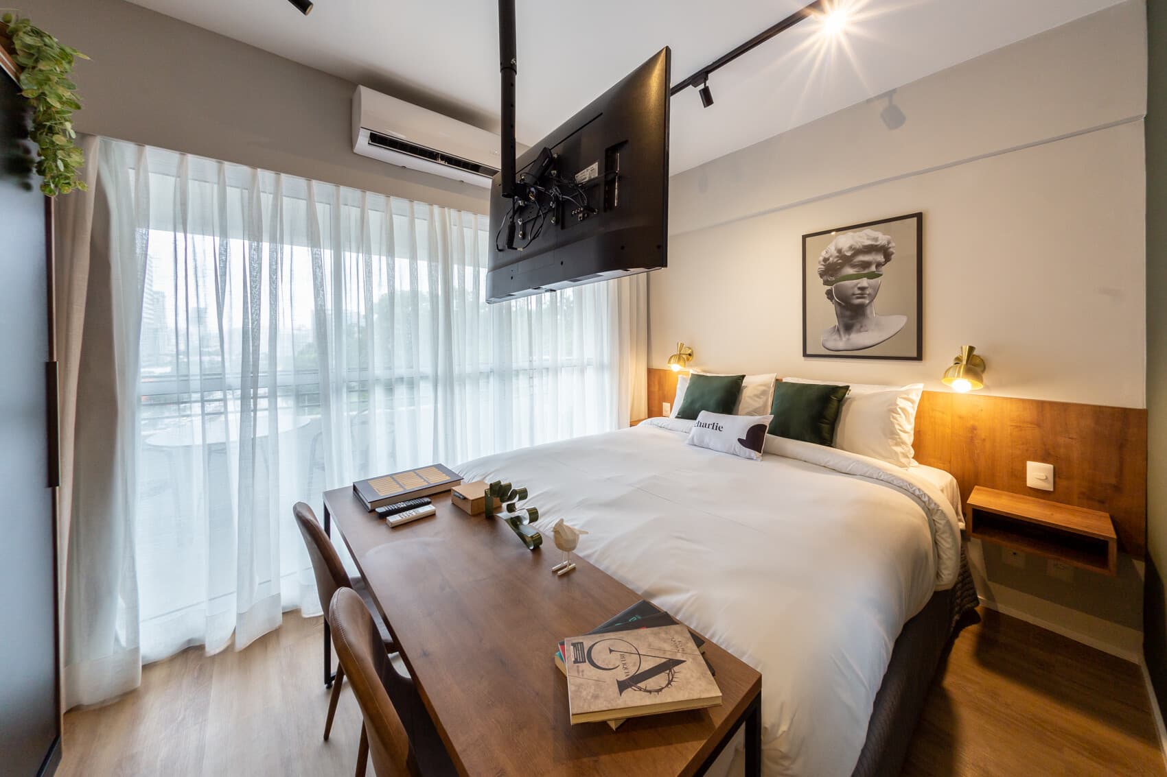 Charlie Panorama Butantã