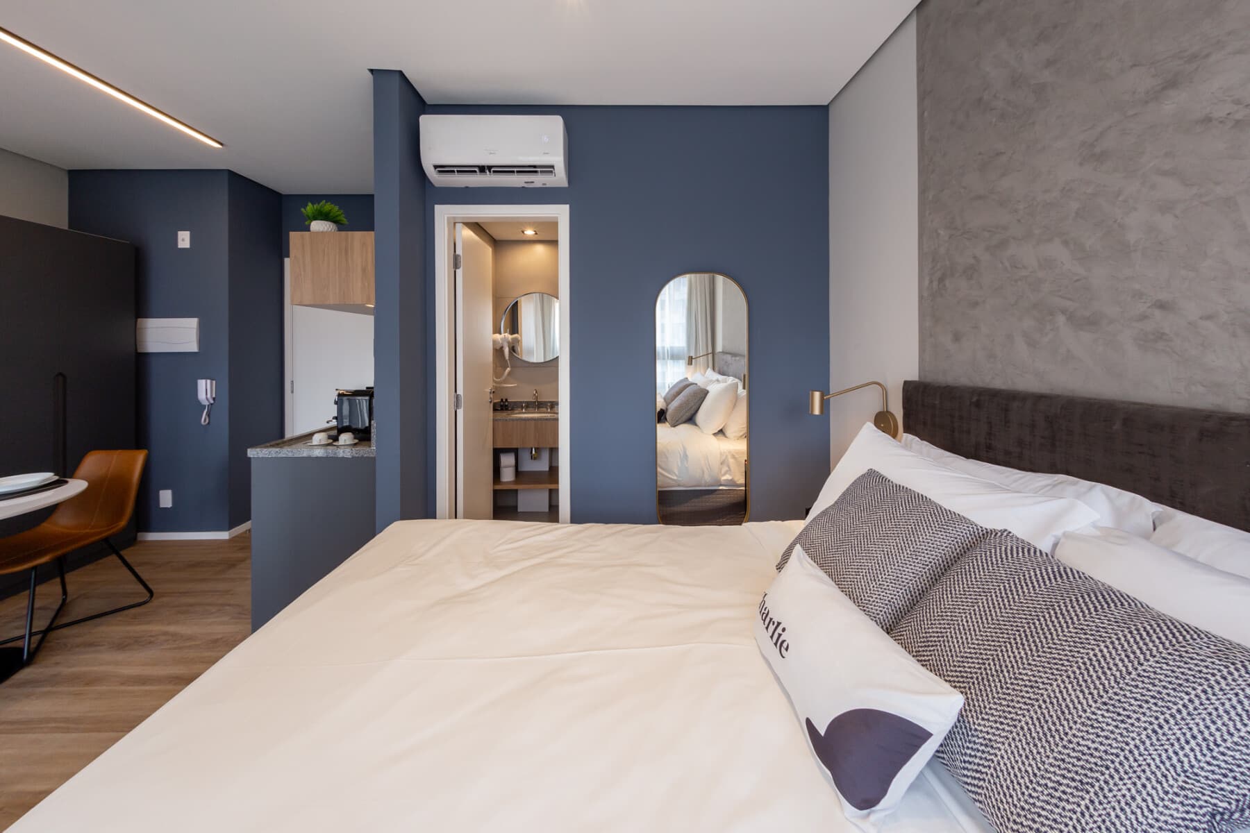 Studio Casal - Charlie Nik Pinheiros