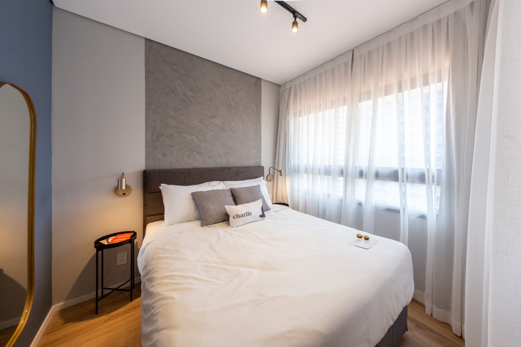 Charlie Nik Pinheiros