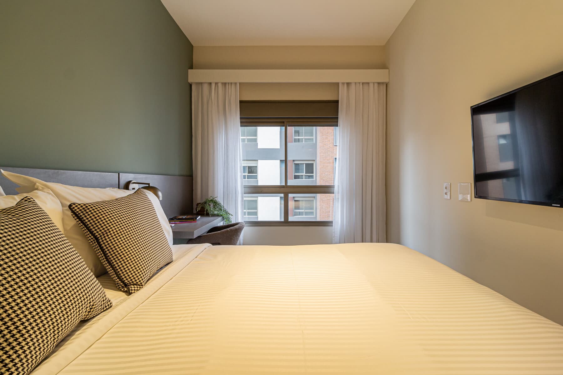 Iconyc House of Charlie