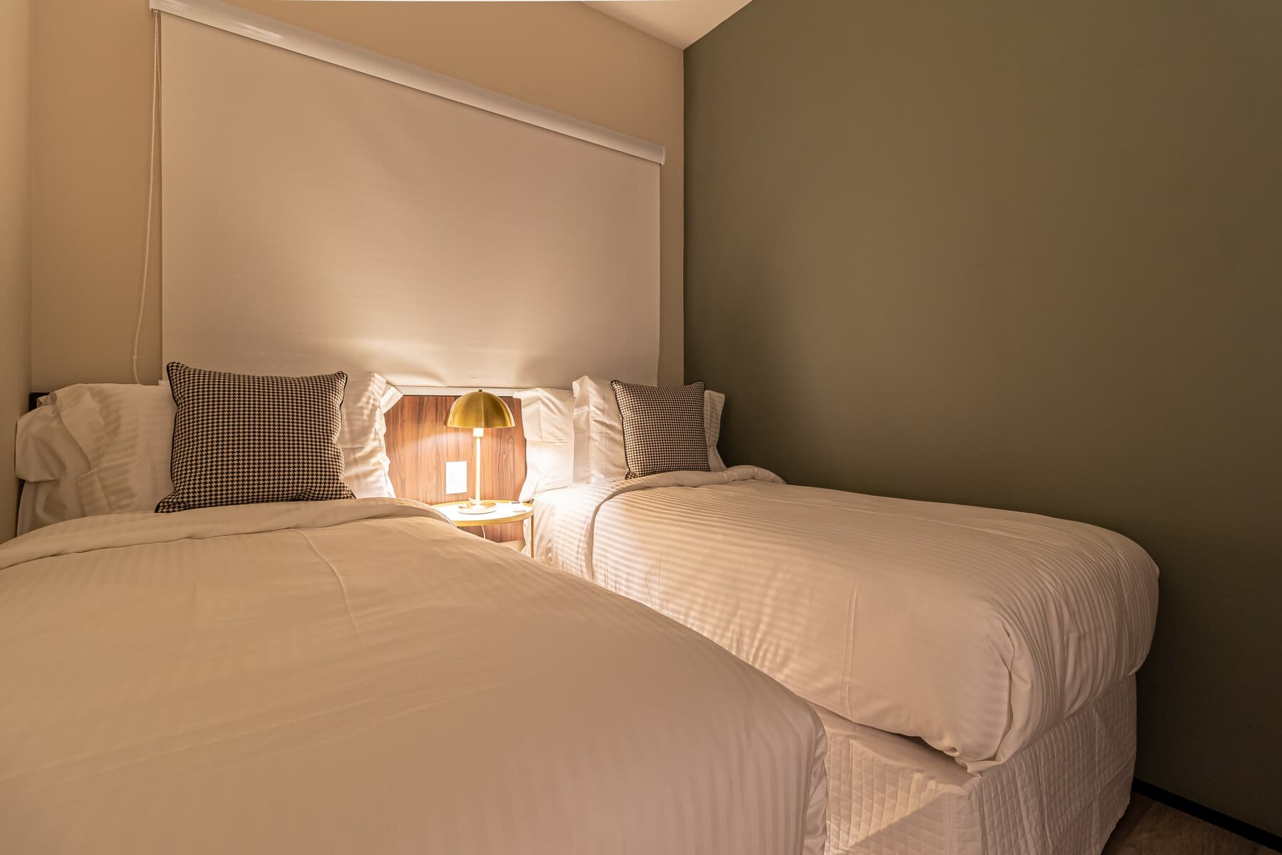 Apartamento 2 Dorms (Casal e 2 Solteiro) - 60M - Iconyc House of Charlie