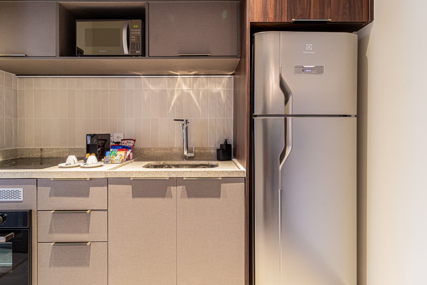 Apartamento 2 Dorms (Casal e 2 Solteiro) - 60M - Iconyc House of Charlie