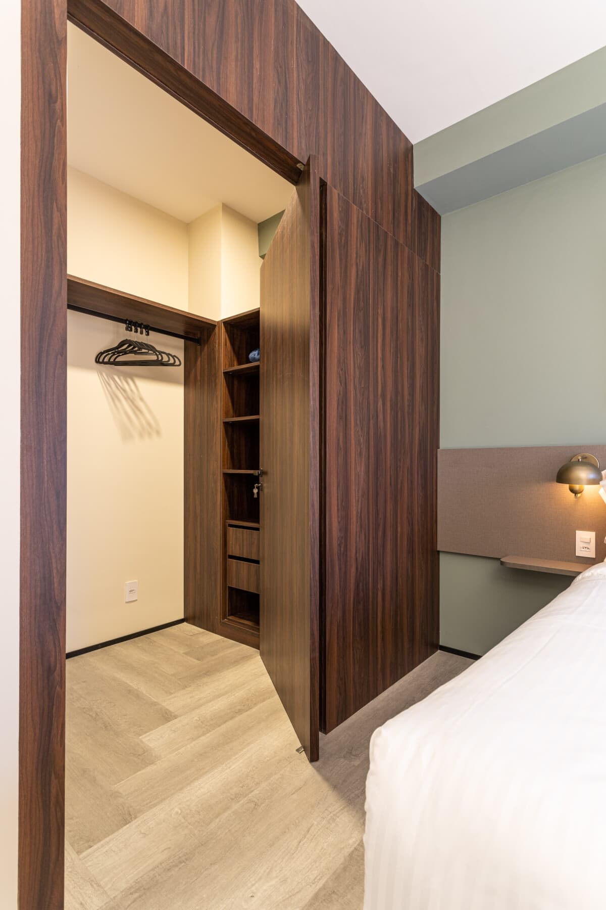 Apartamento Duplex (Casal e 2 Solteiro) - 90M - Iconyc House of Charlie