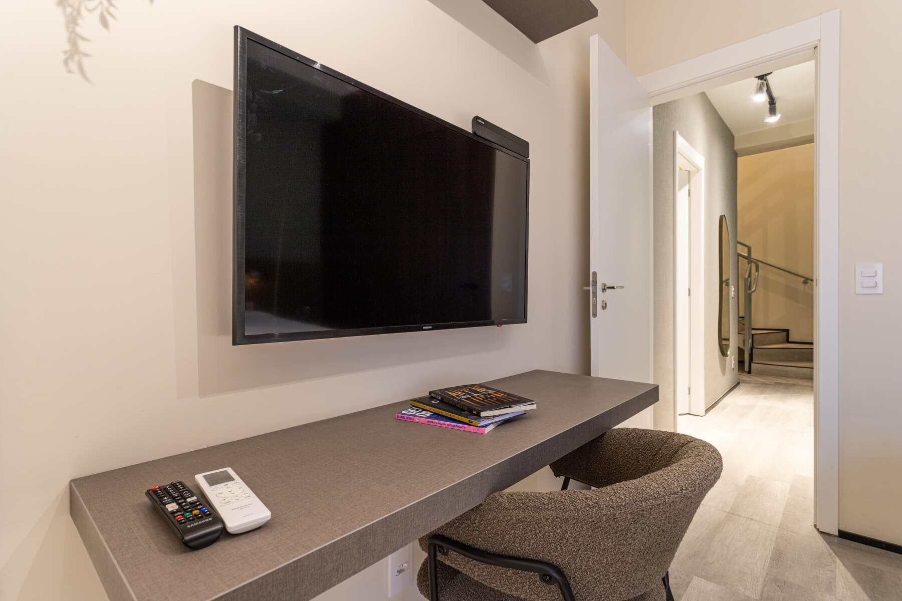 Apartamento Duplex (Casal e 2 Solteiro) - 90M - Iconyc House of Charlie