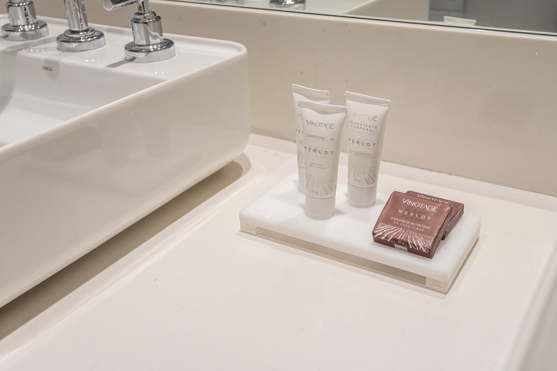 Apartamento Duplex (Casal e 2 Solteiro) - 90M - Iconyc House of Charlie