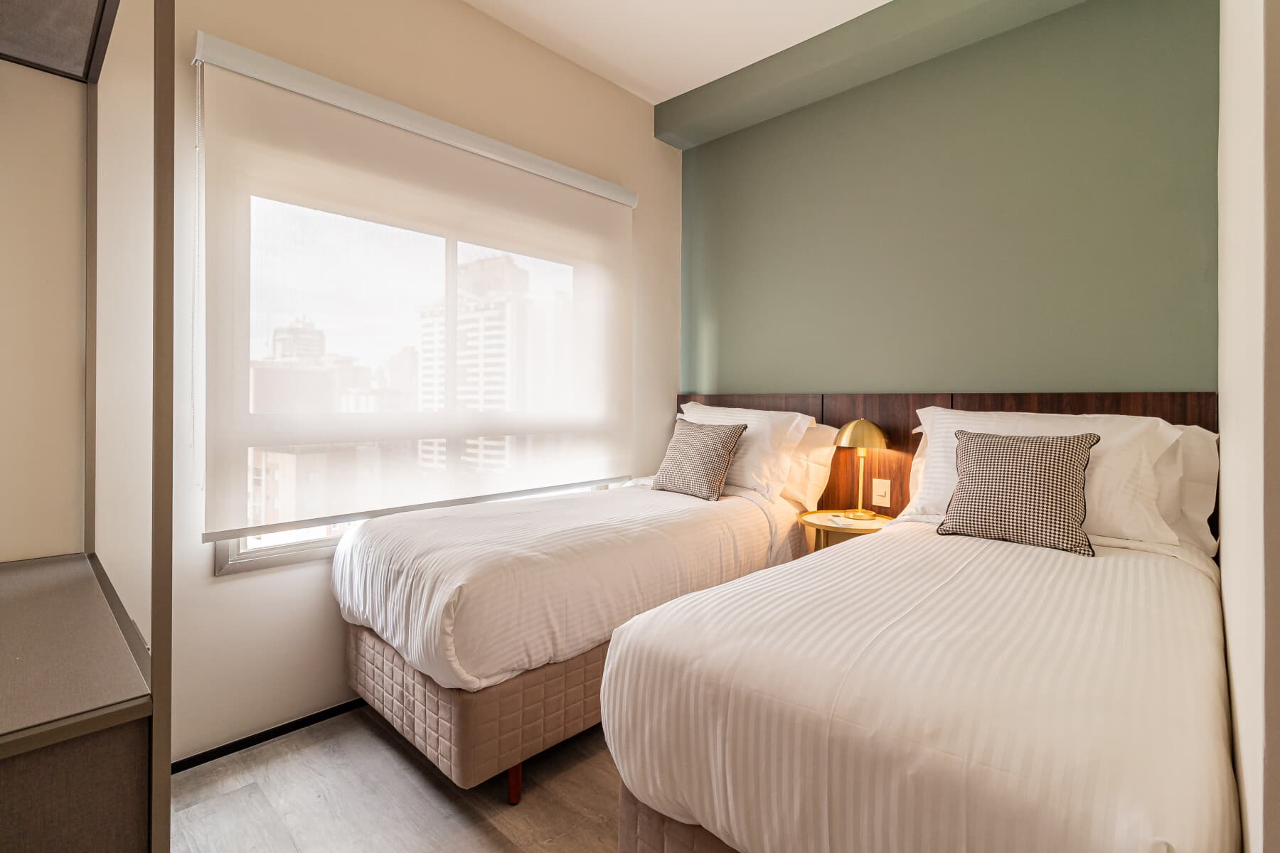 Apartamento Duplex (Casal e 2 Solteiro) - 92M - Iconyc House of Charlie