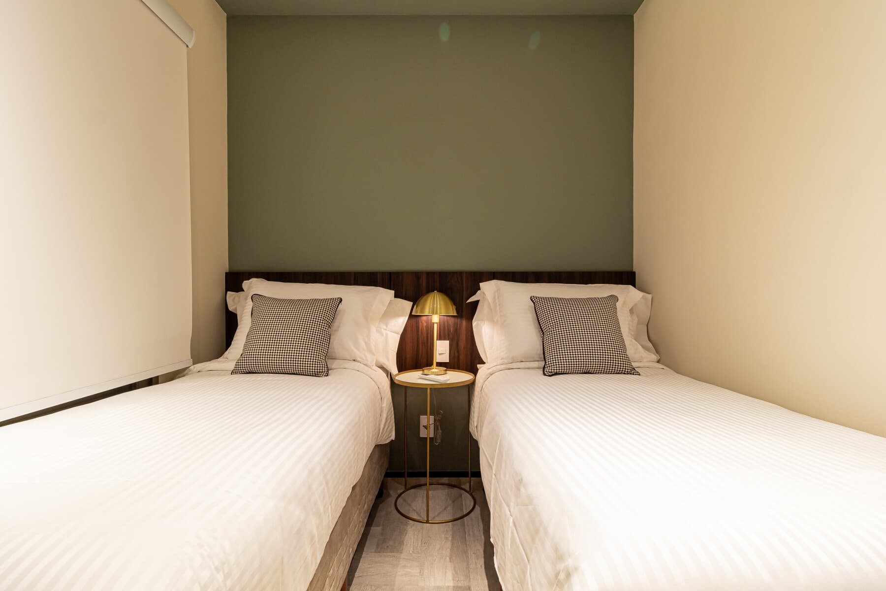 Apartamento Duplex (Casal e 2 Solteiro) - 92M - Iconyc House of Charlie