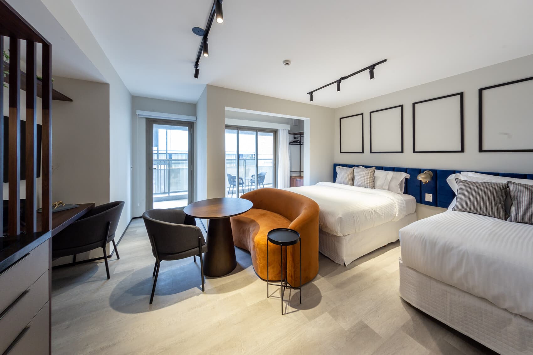 Suíte Triplo Superior (1 Casal e 1 Solteiro) - Charlie On The Parc Ibirapuera Hotel