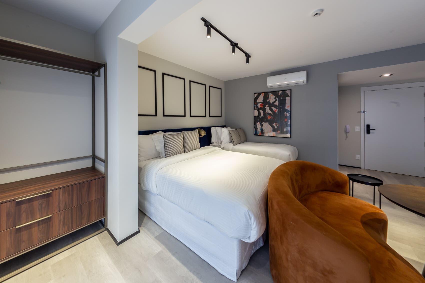 Suíte Triplo Superior (1 Casal e 1 Solteiro) - Charlie On The Parc Ibirapuera Hotel