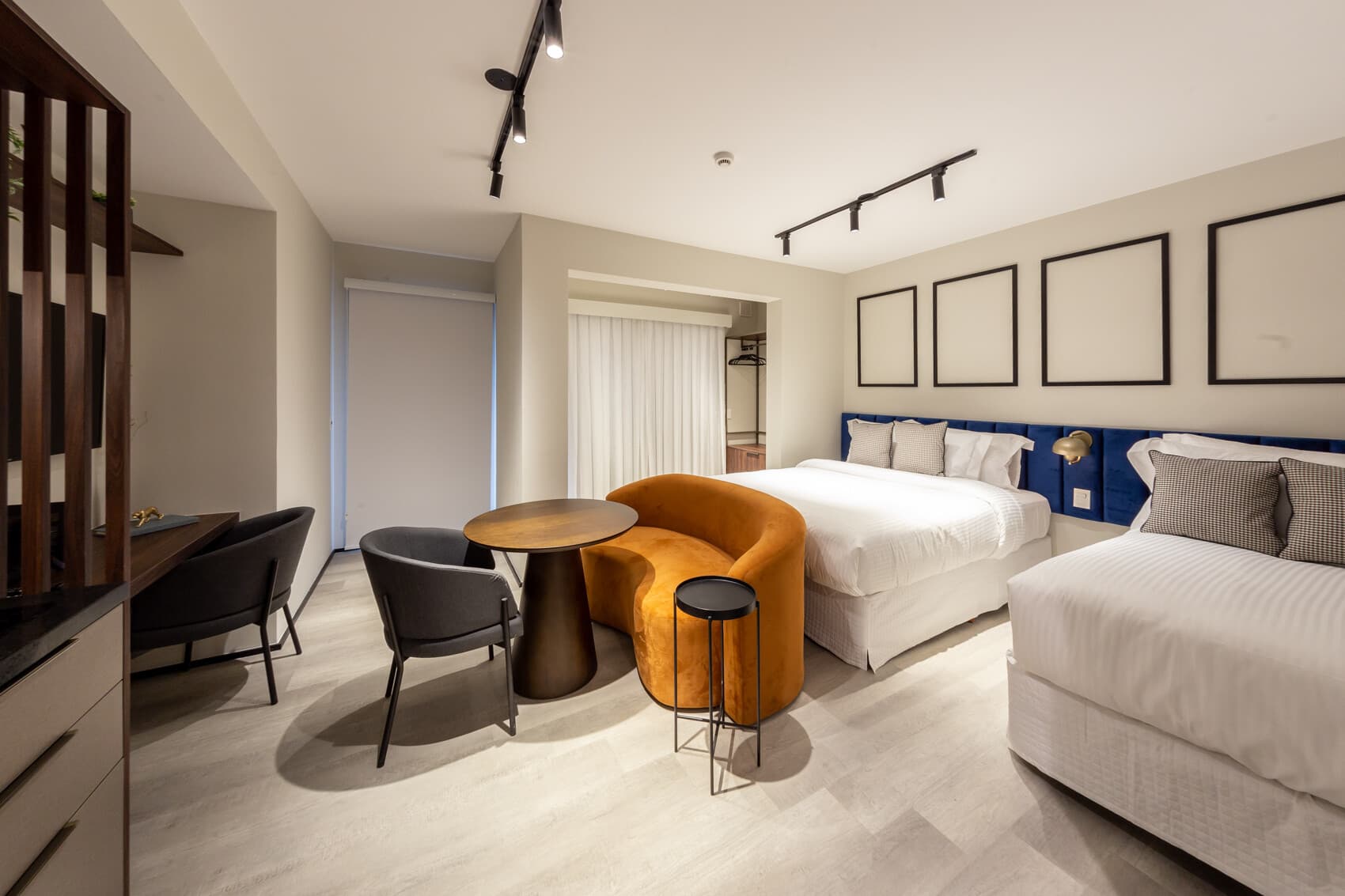 Suíte Triplo Superior (1 Casal e 1 Solteiro) - Charlie On The Parc Ibirapuera Hotel