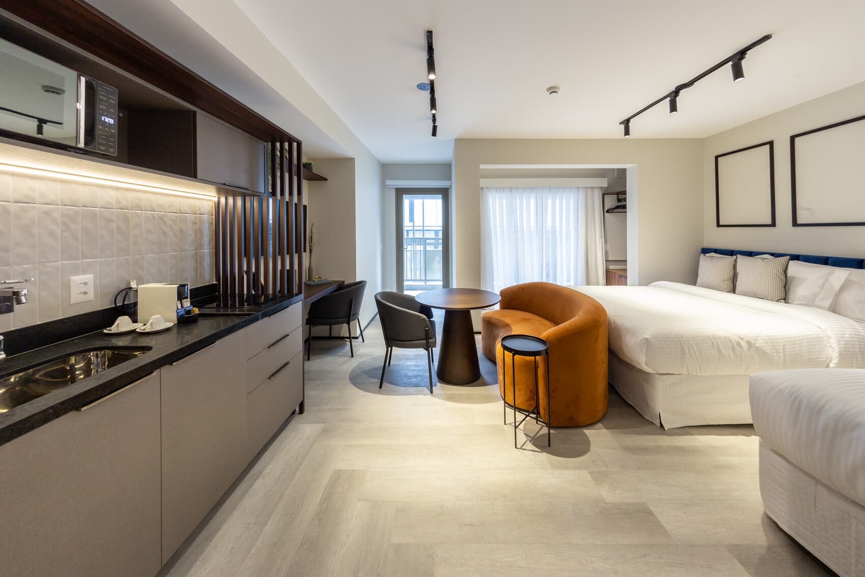 Suíte Triplo Superior (1 Casal e 1 Solteiro) - Charlie On The Parc Ibirapuera Hotel