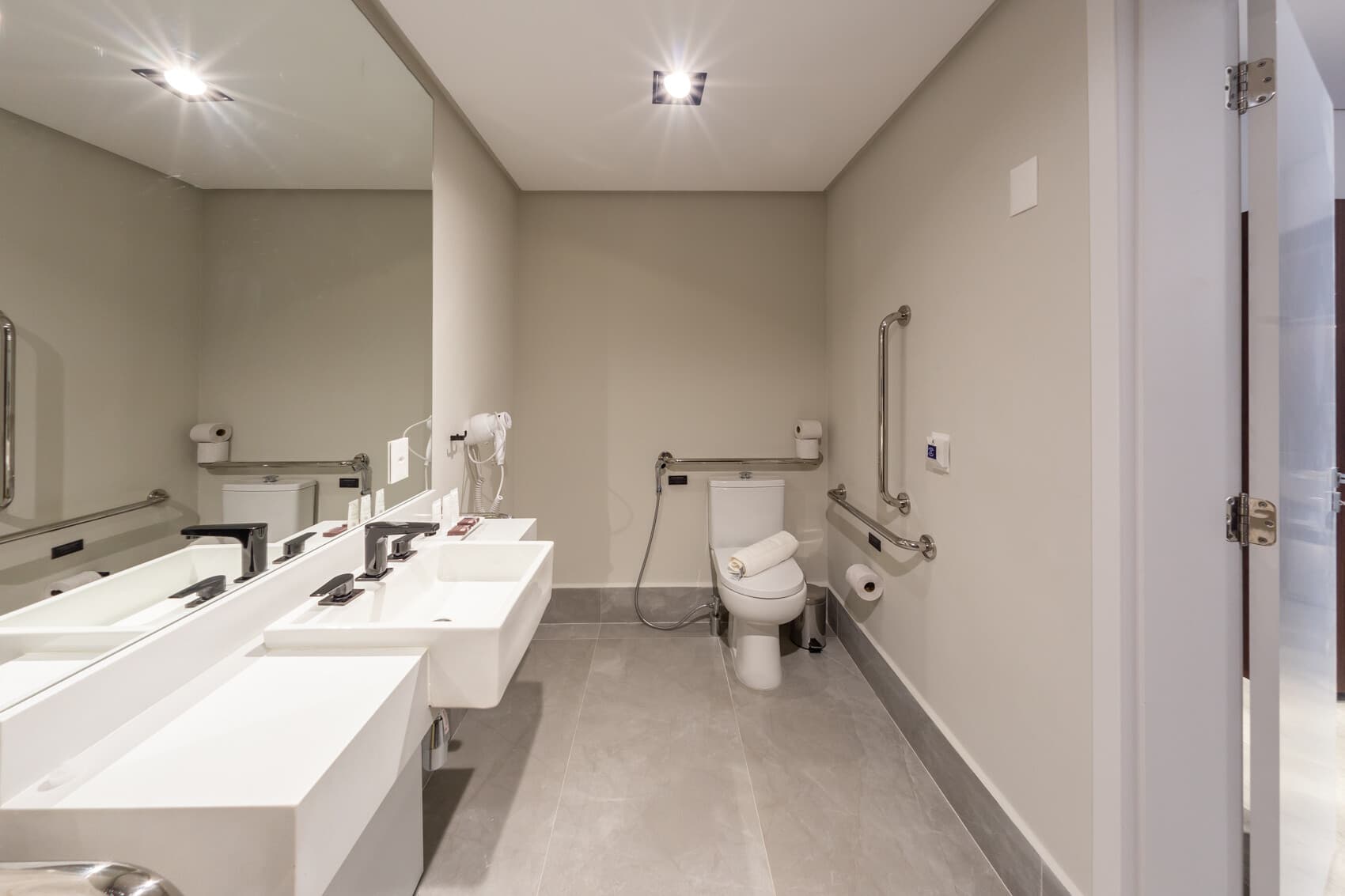 Suíte PNE Casal - Charlie On The Parc Ibirapuera Hotel