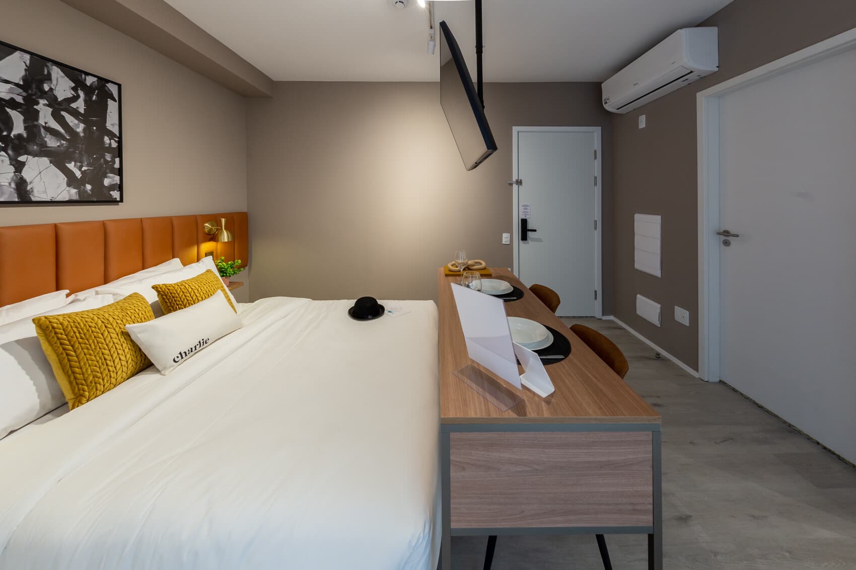 Charlie Contemporâneo Jardins Essential