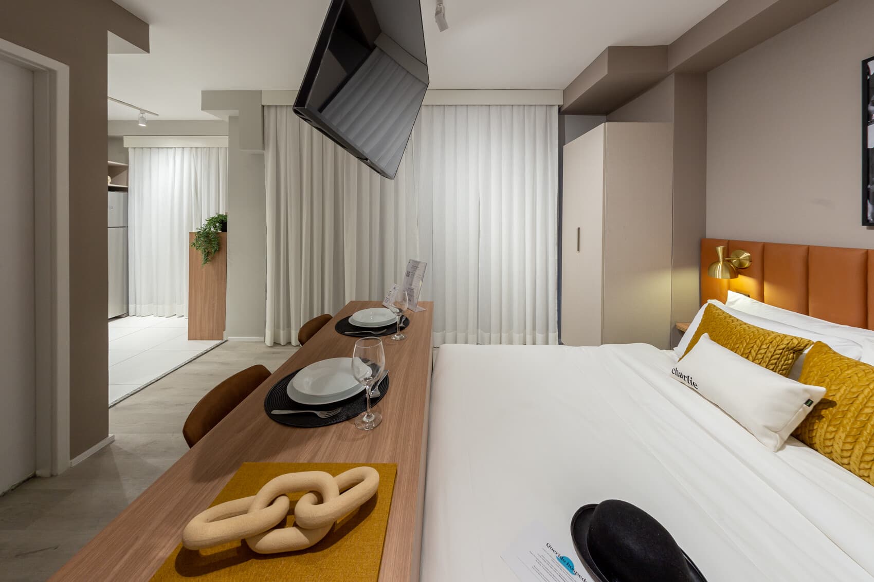 Charlie Contemporâneo Jardins Essential