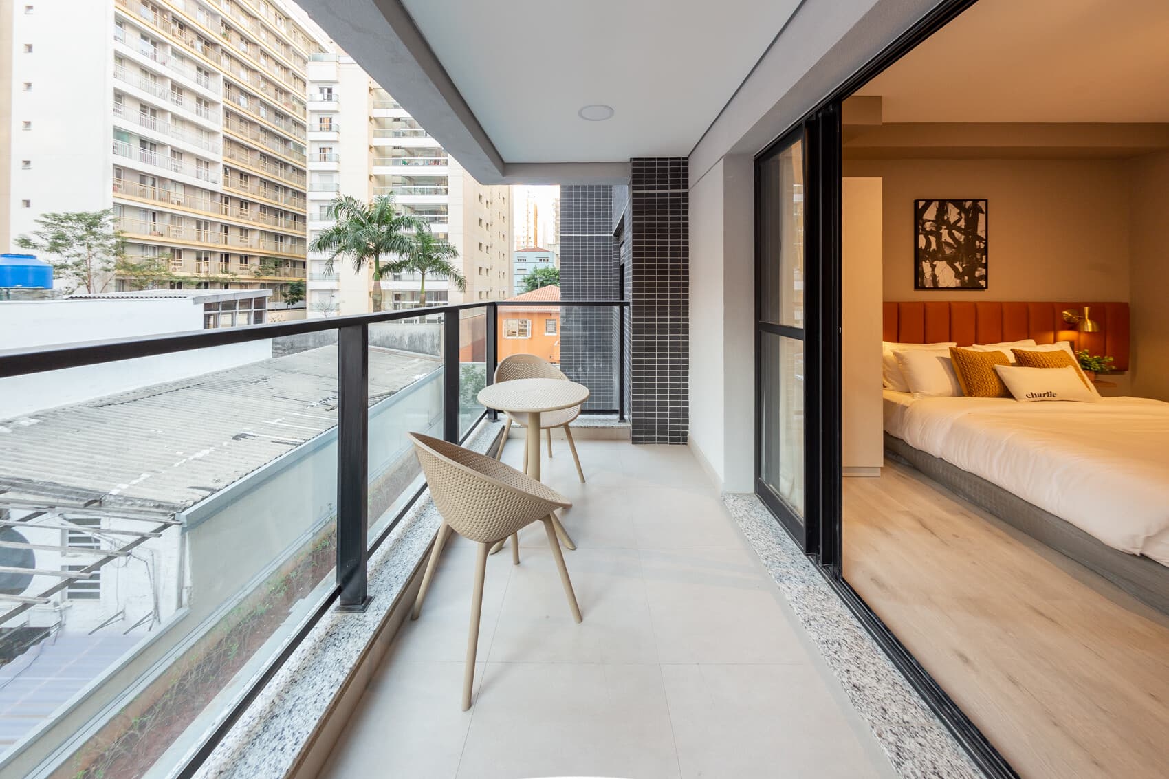 Charlie Contemporâneo Jardins Essential