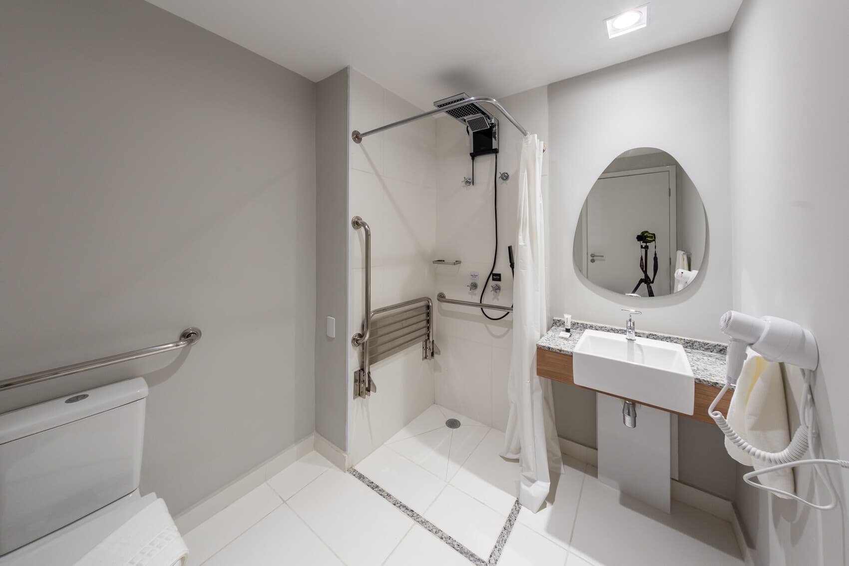 Charlie Contemporâneo Jardins Essential