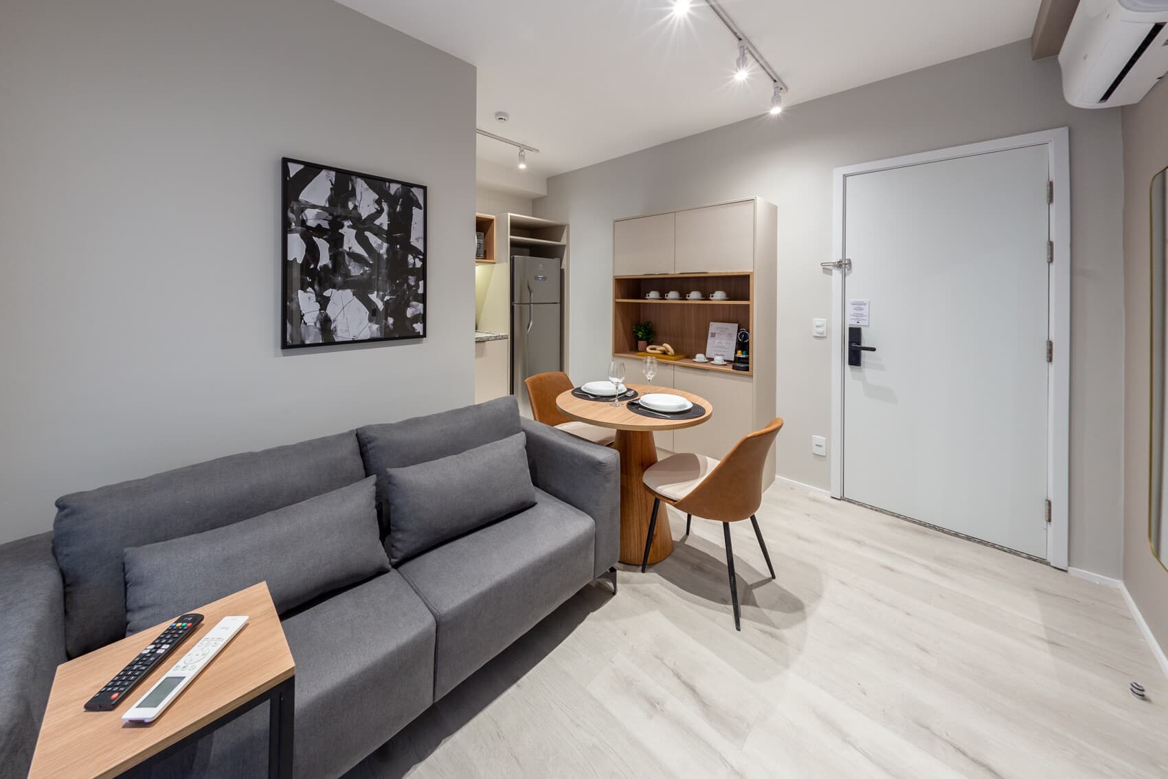 Apartamento 1 Dorm Casal - Charlie Contemporâneo Jardins Essential