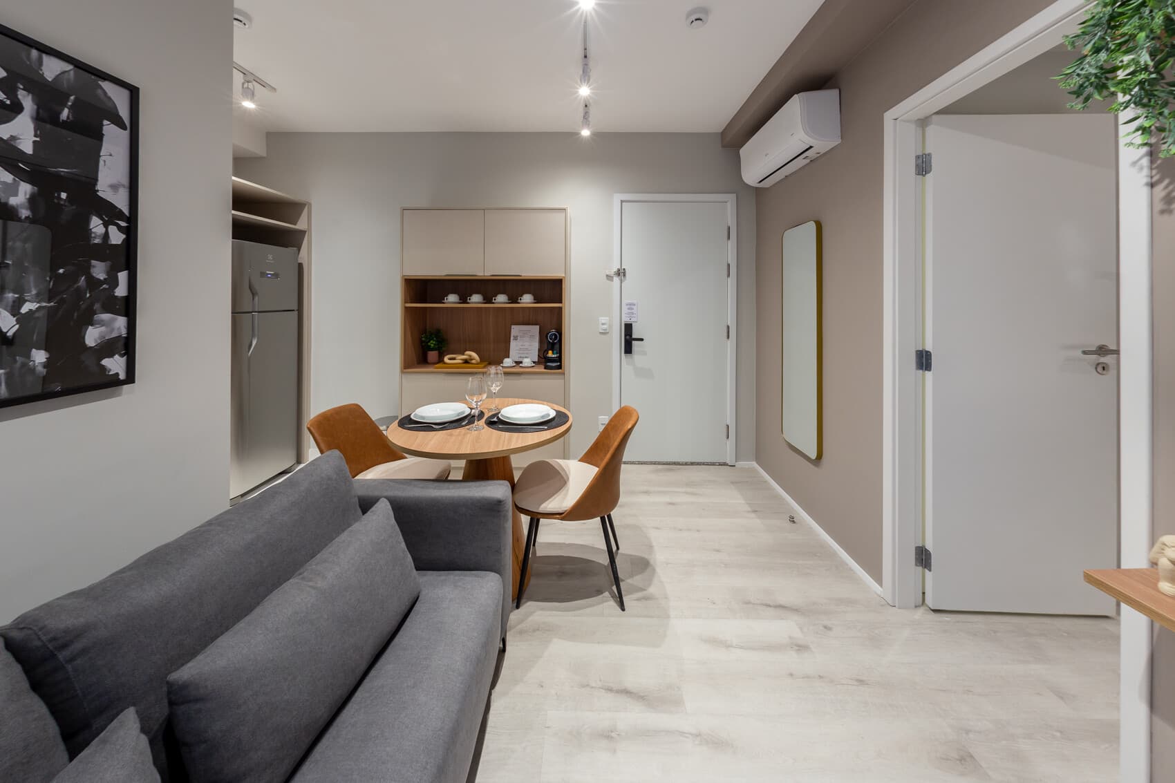 Apartamento 1 Dorm Casal - Charlie Contemporâneo Jardins Essential