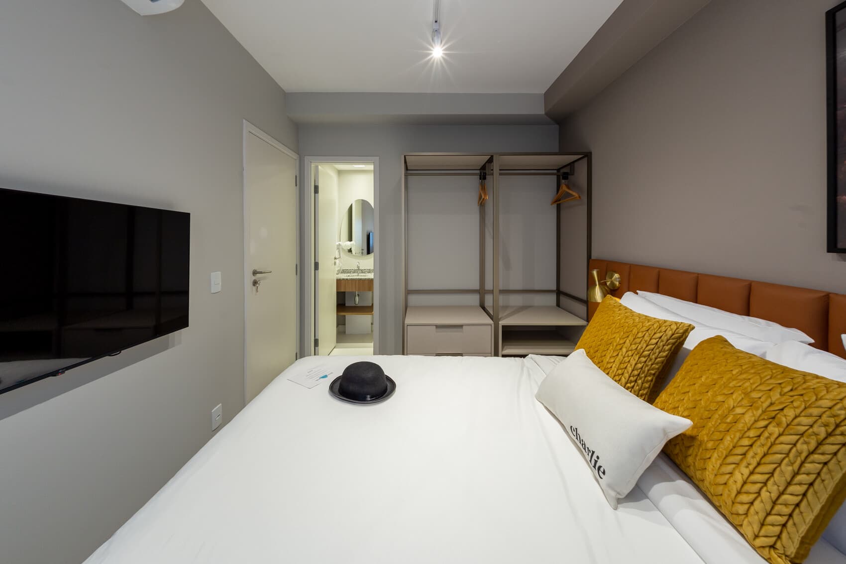 Charlie Contemporâneo Jardins Essential